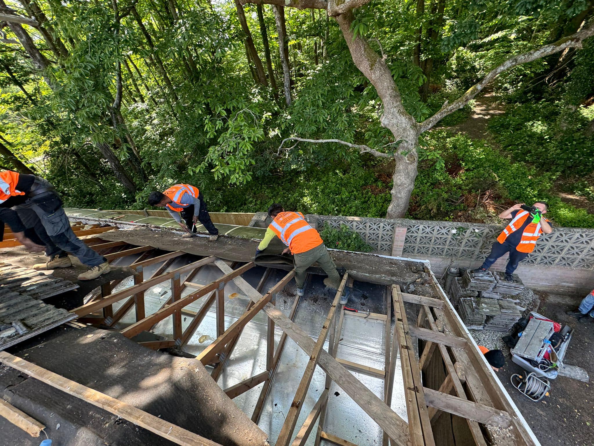 Roofing project - 1229154198337038