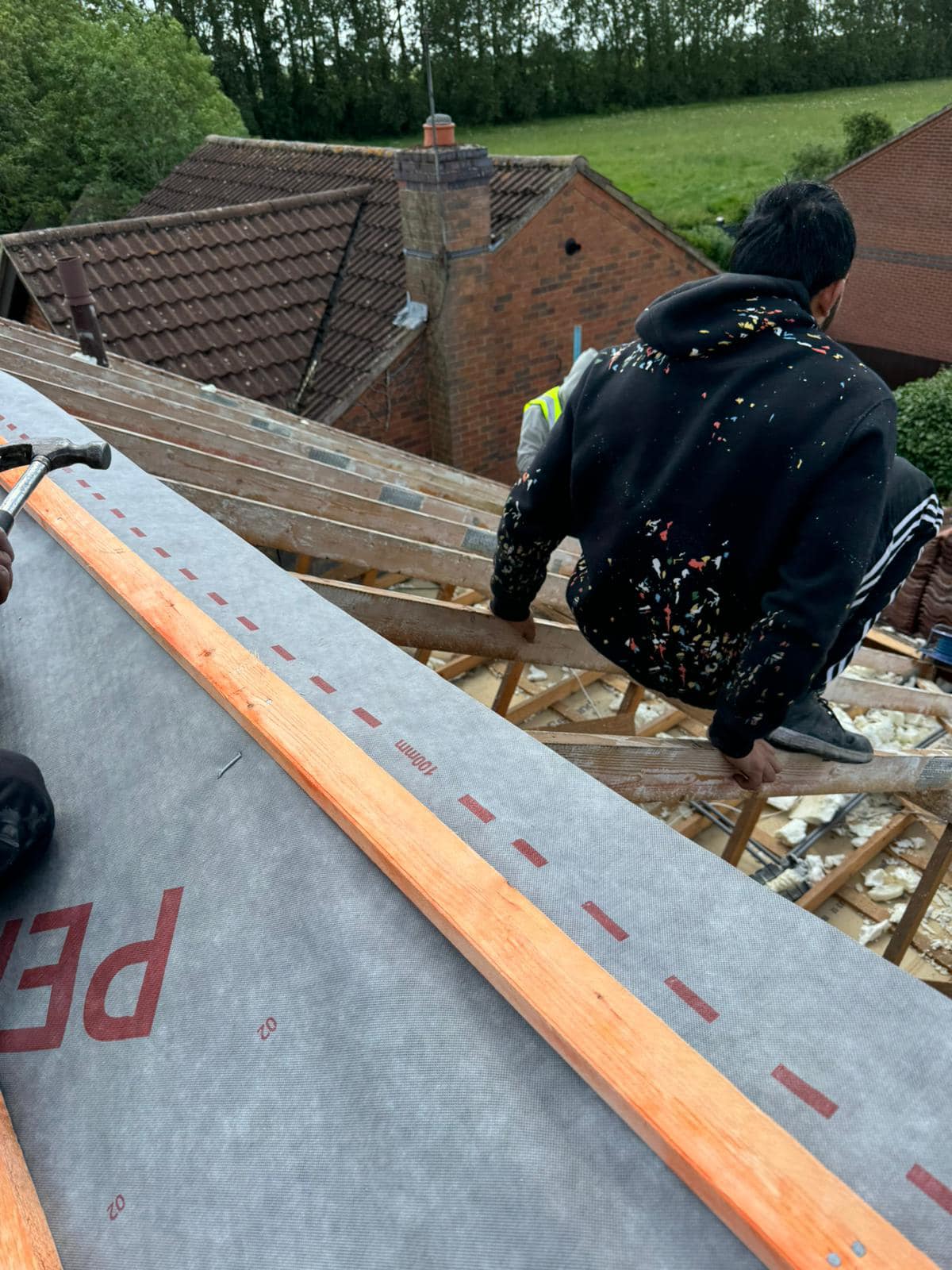 Roofing project - 1229154325003692