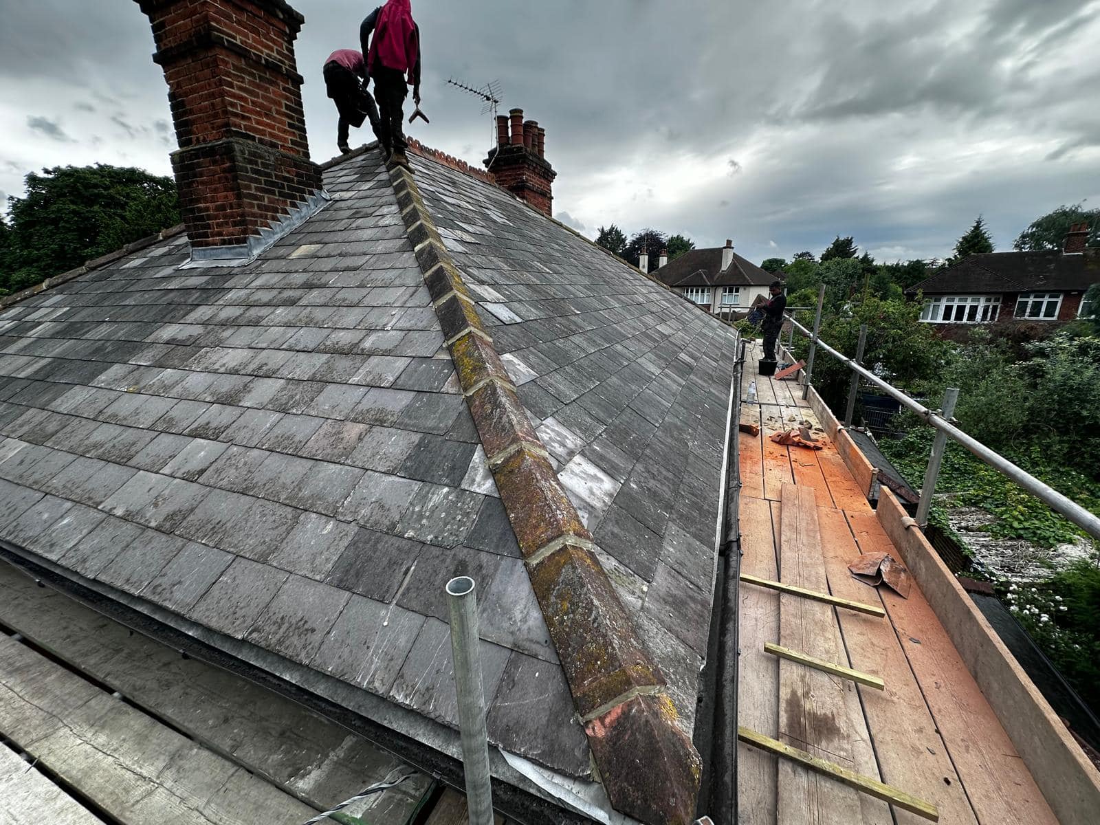 Roofing project - 1229154831670308