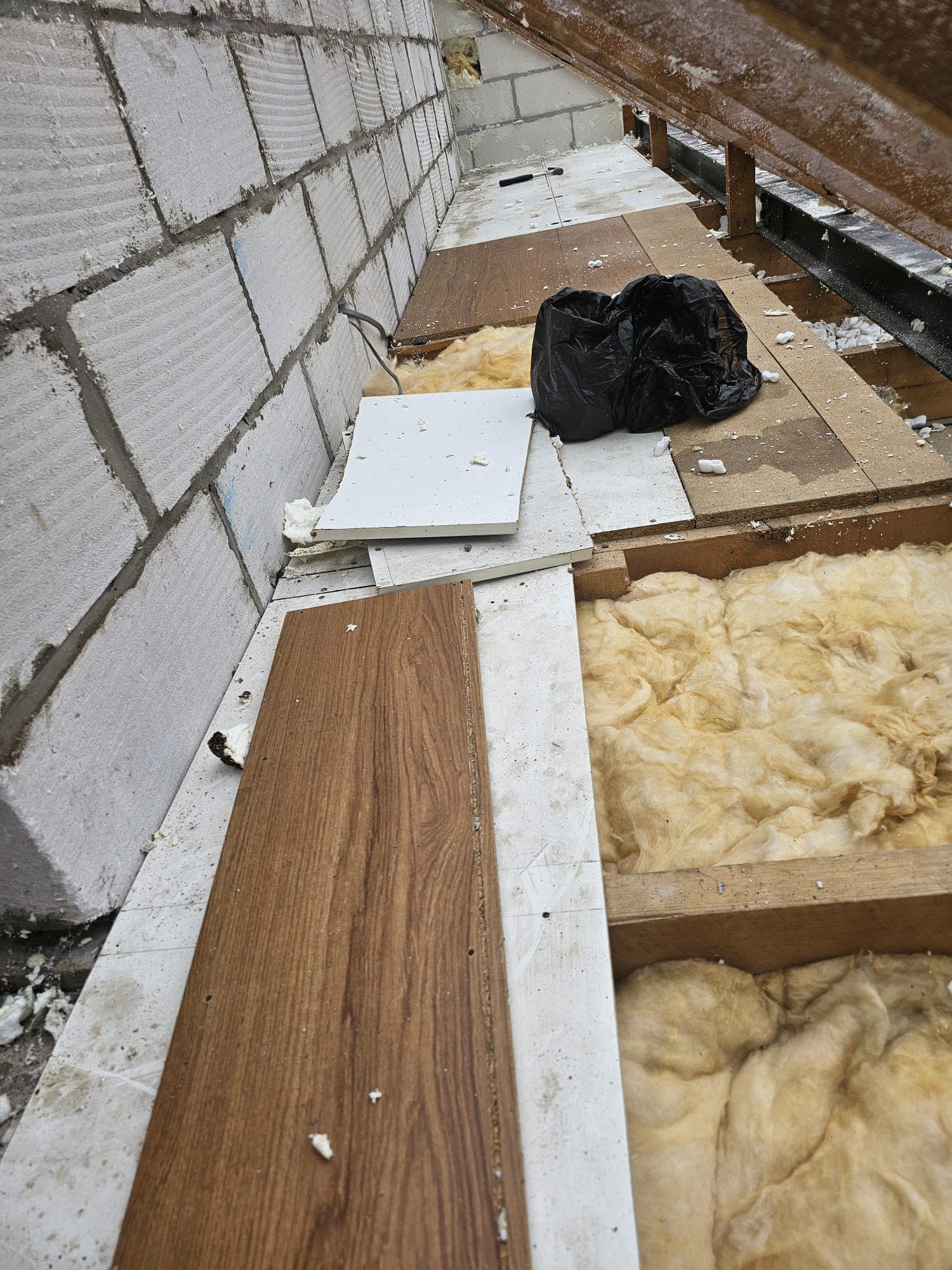 Roofing project - 1229159188336539