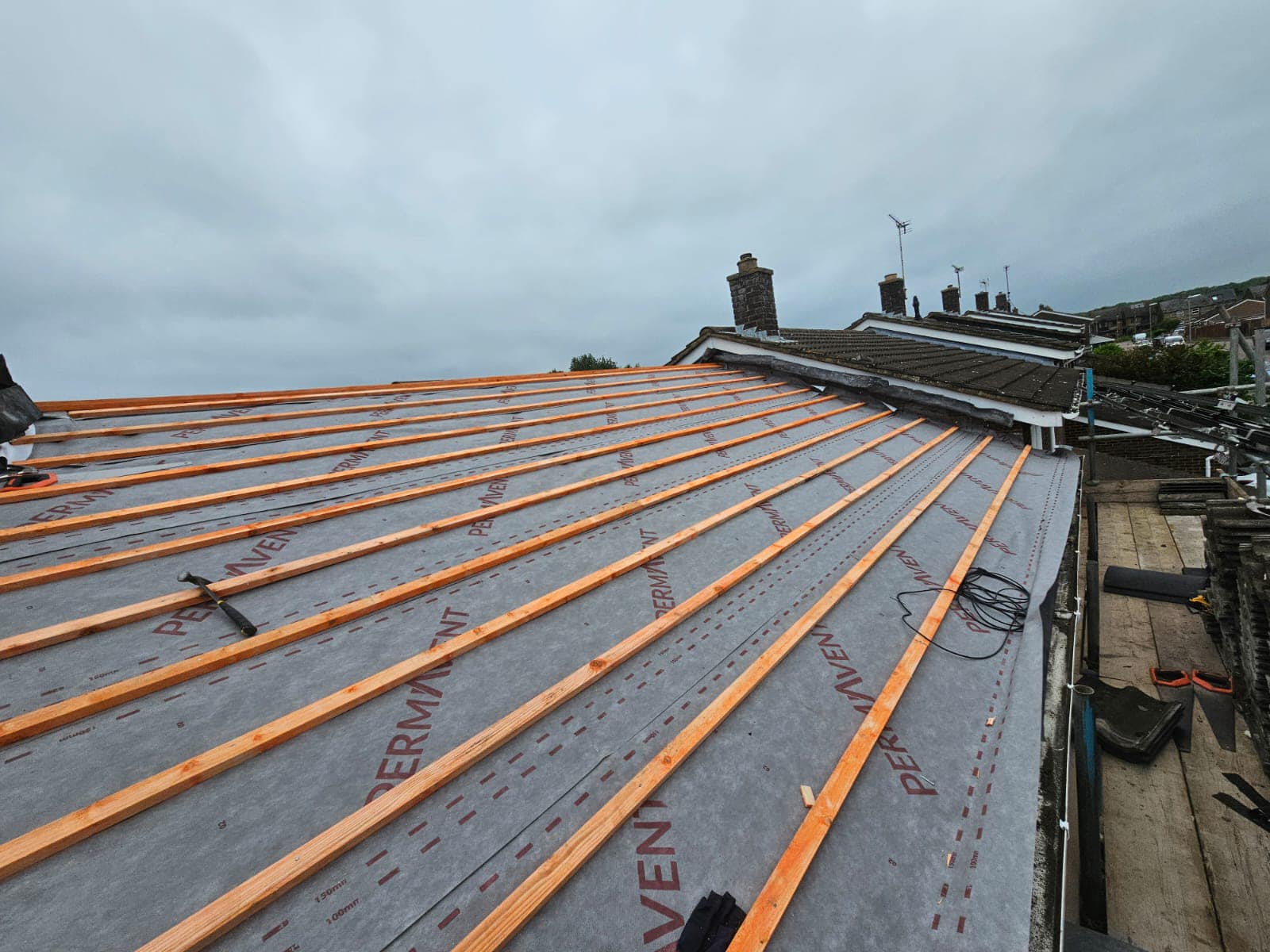 Roofing project - 1229160538336404