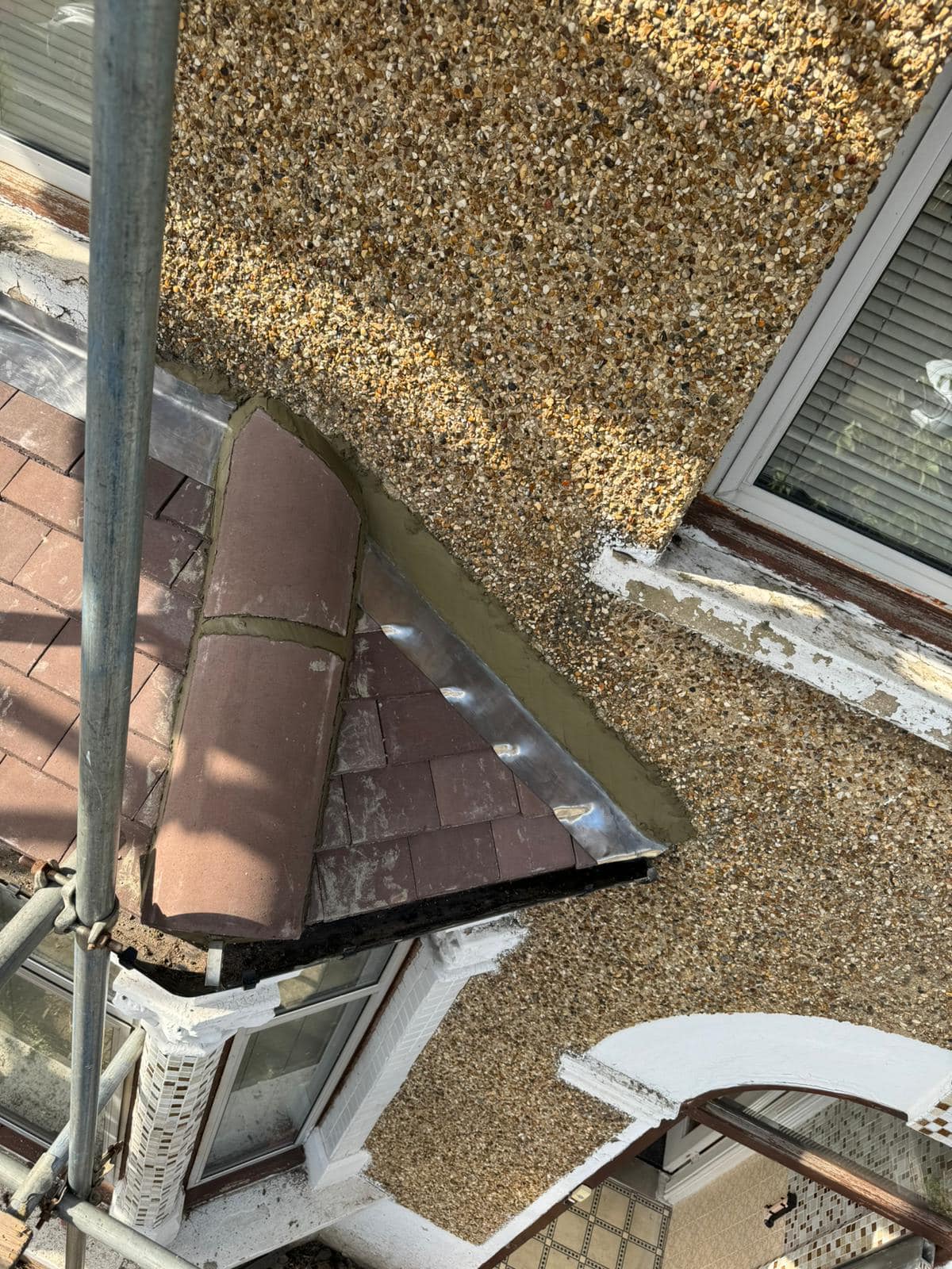 Roofing project - 1229172565001868