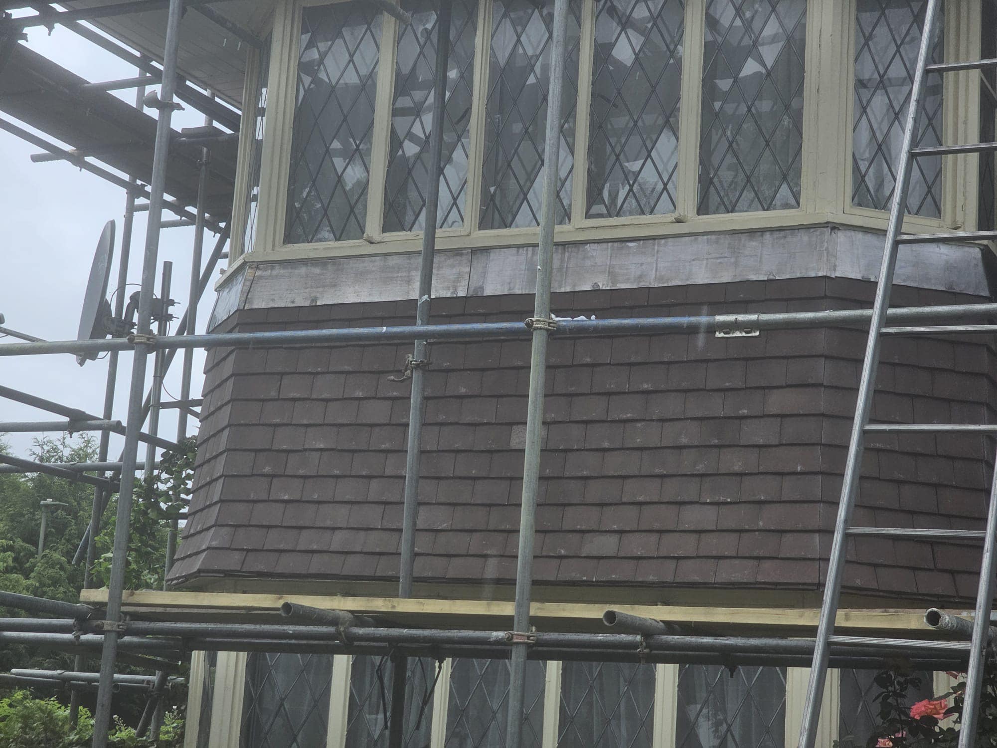 Roofing project - 1229175401668251