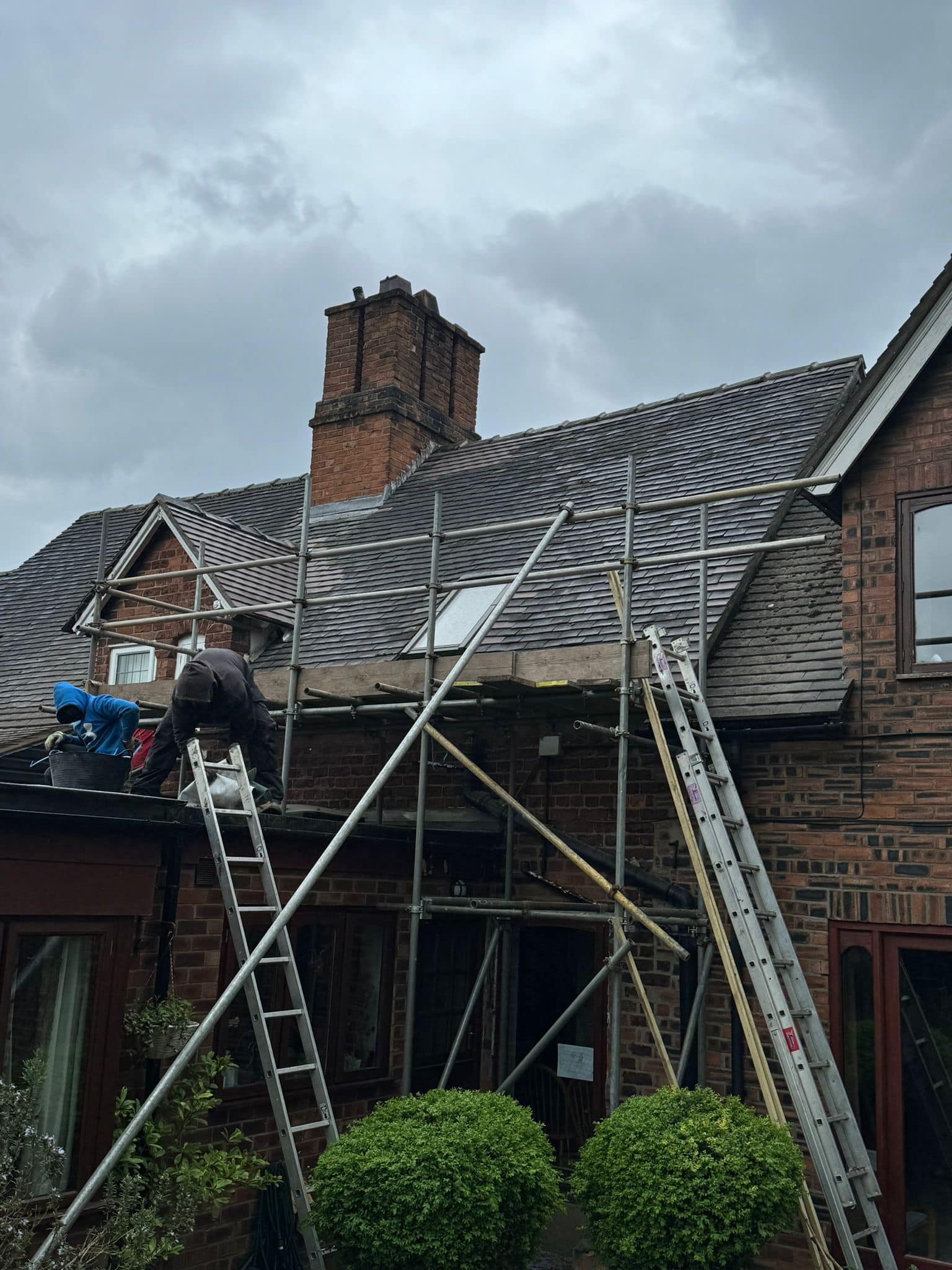 Roofing project - 1229182518334206