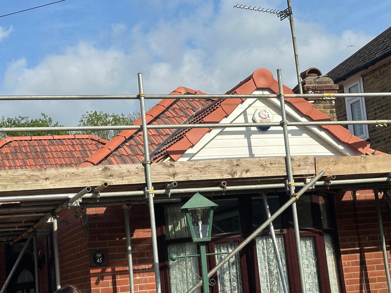 Roofing project - 1229183315000793