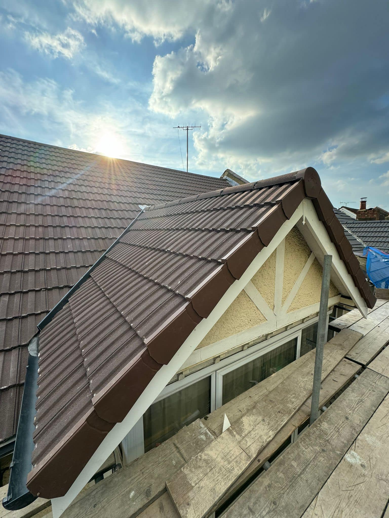 Roofing project - 1229191398333318