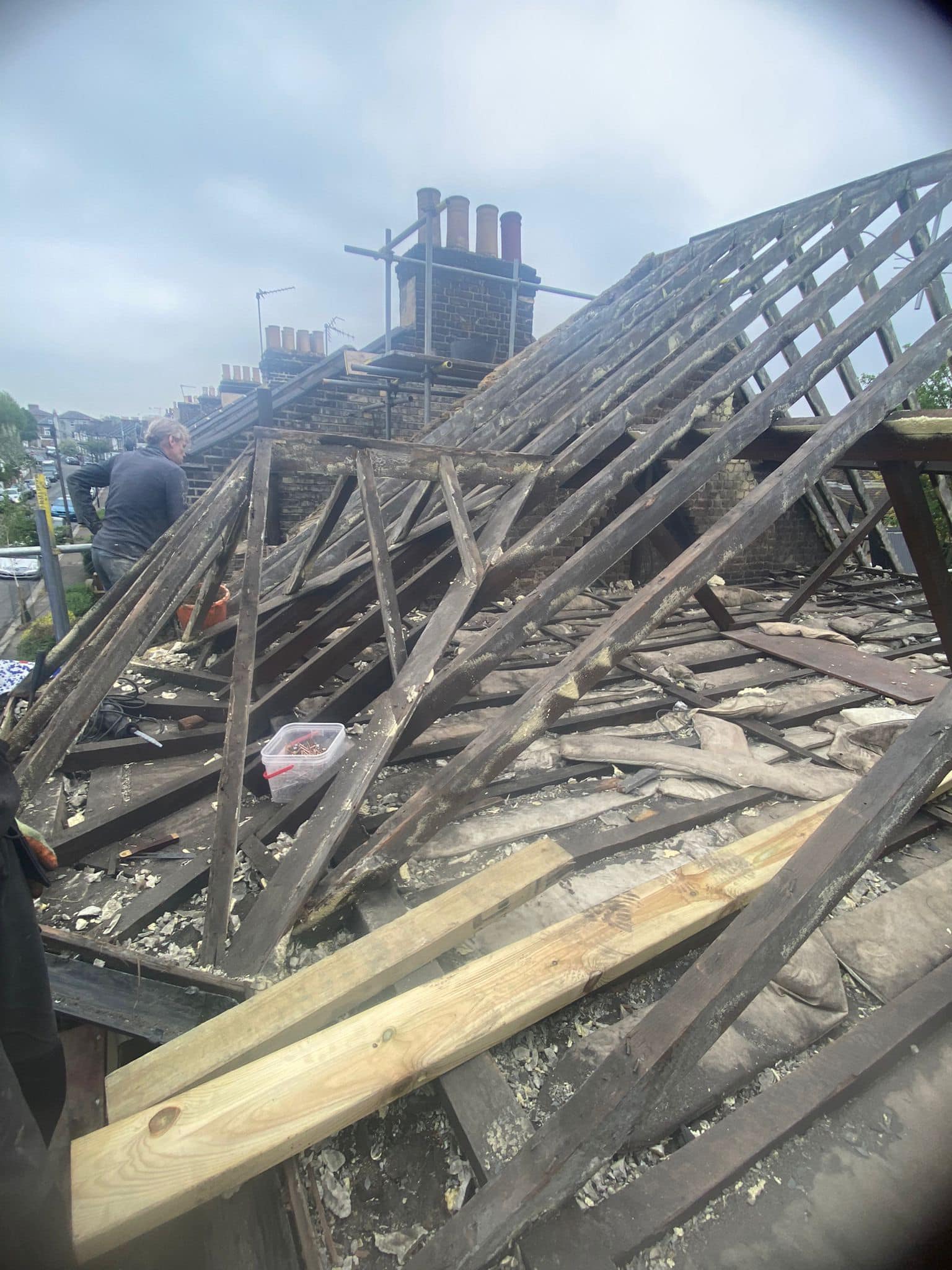 Roofing project - 1229200991665692