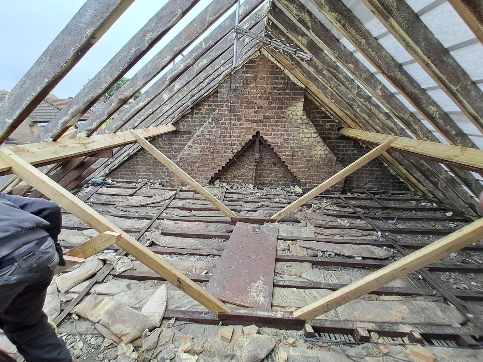 Roofing project - 1229201101665681