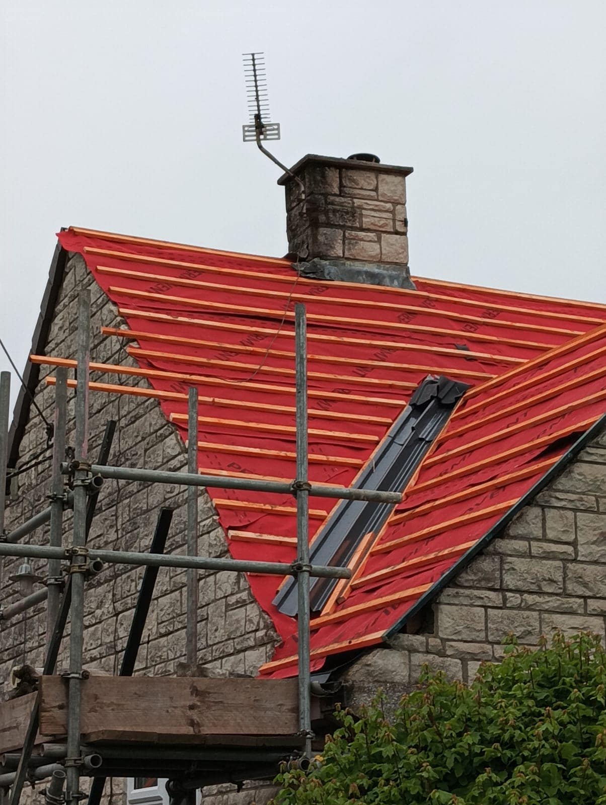 Roofing project - 1229203371665454