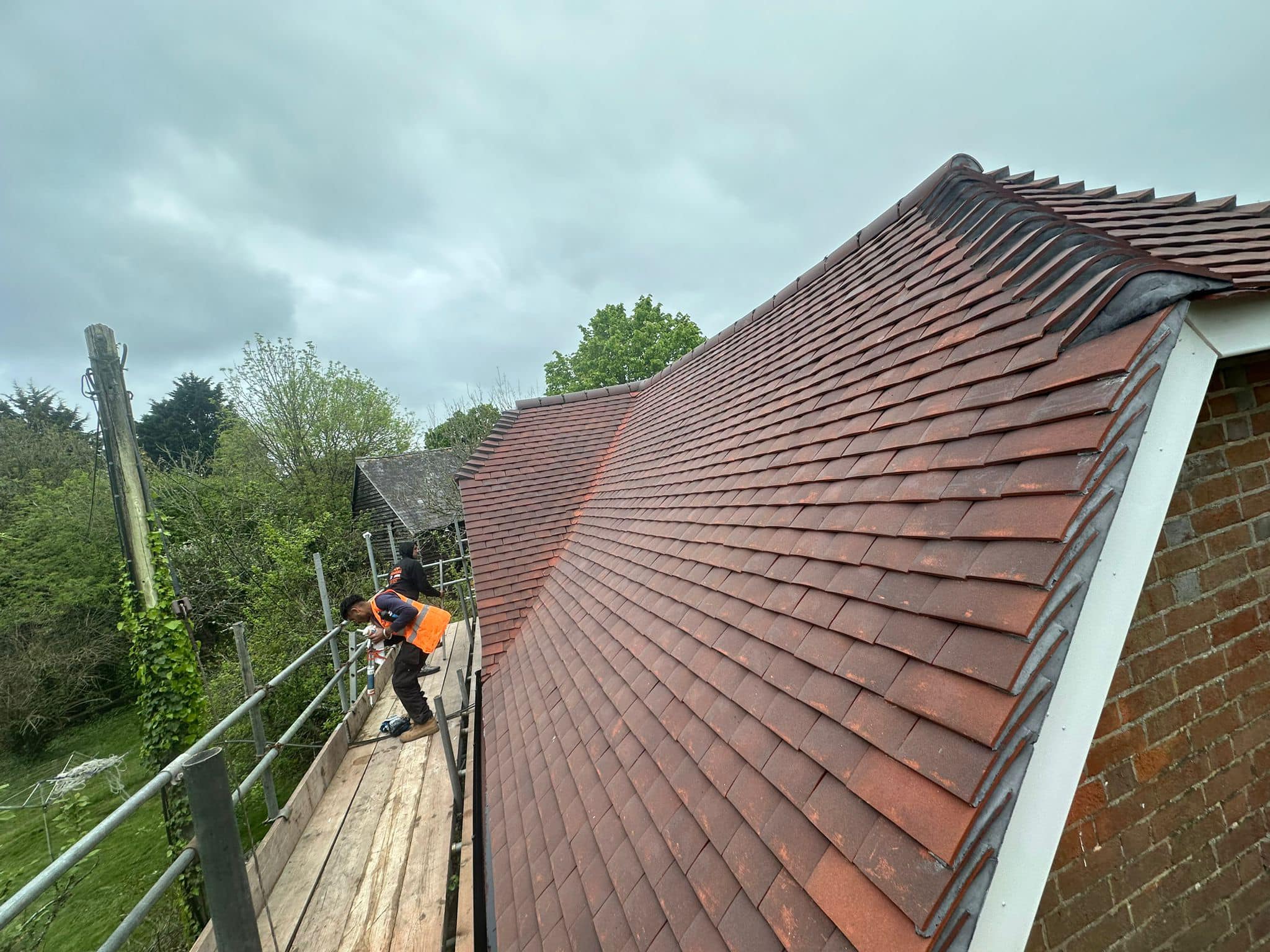 Roofing project - 1229203394998785