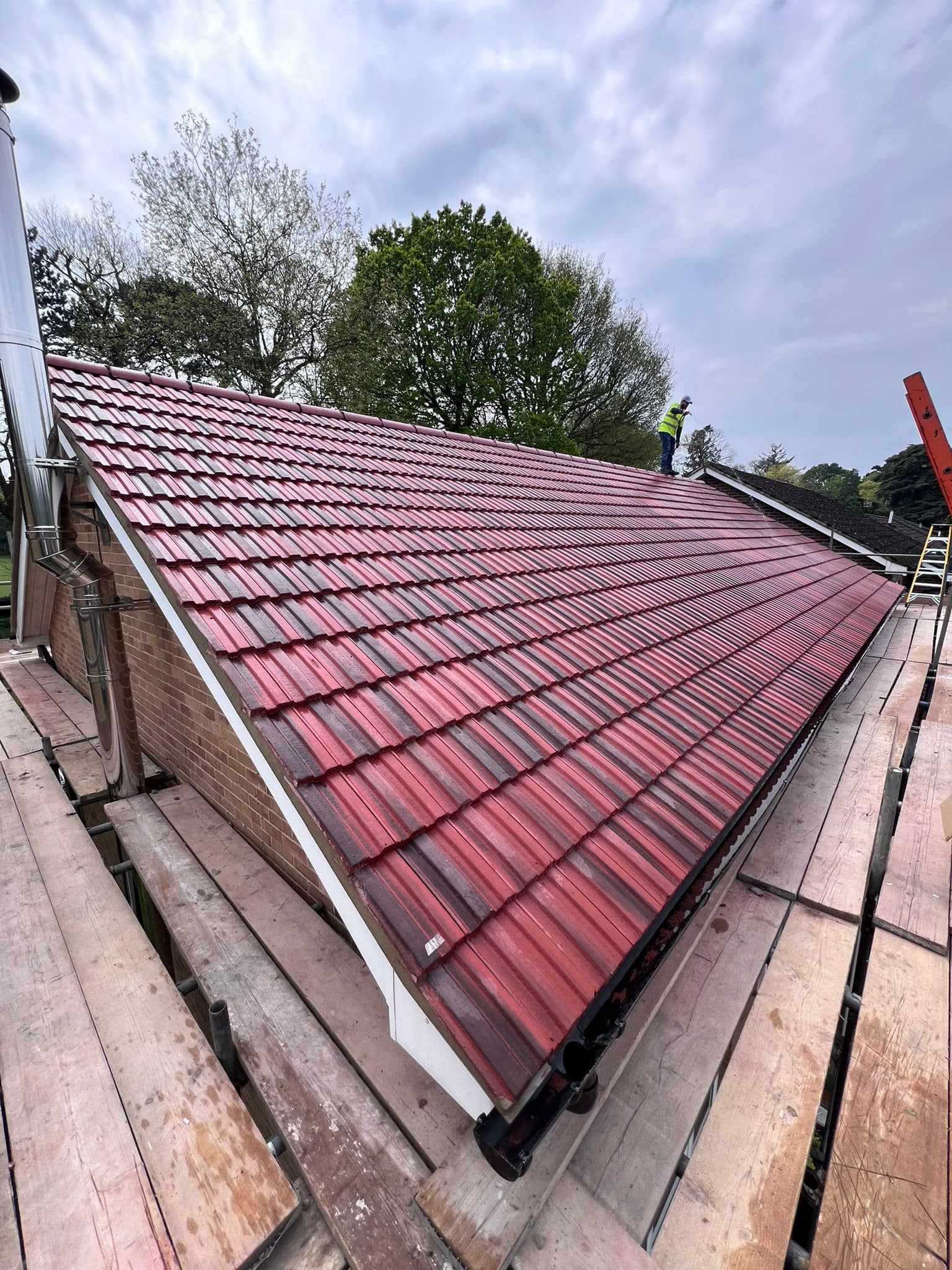 Roofing project - 1229207381665053