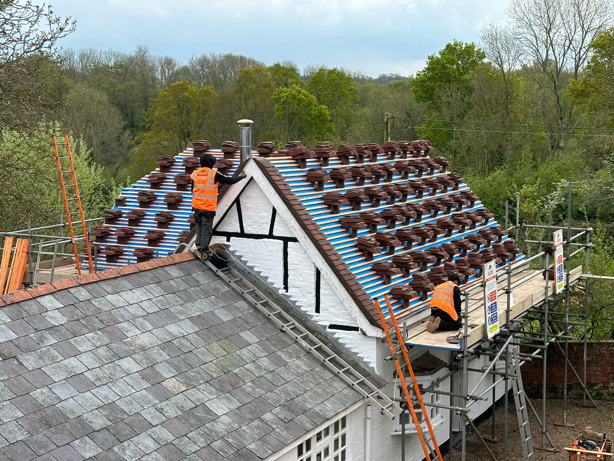 Roofing project - 1229210674998057