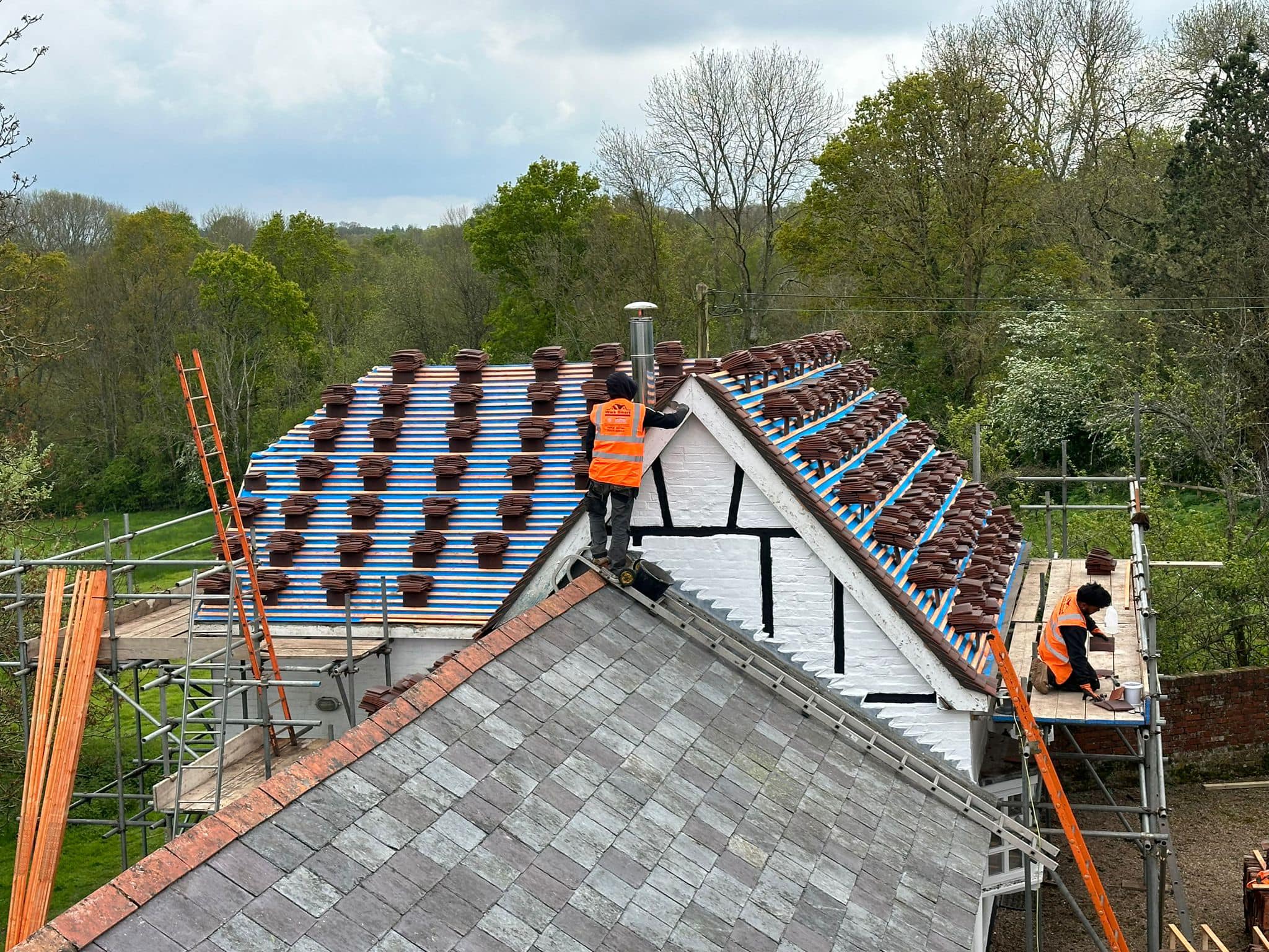 Roofing project - 1229210781664713