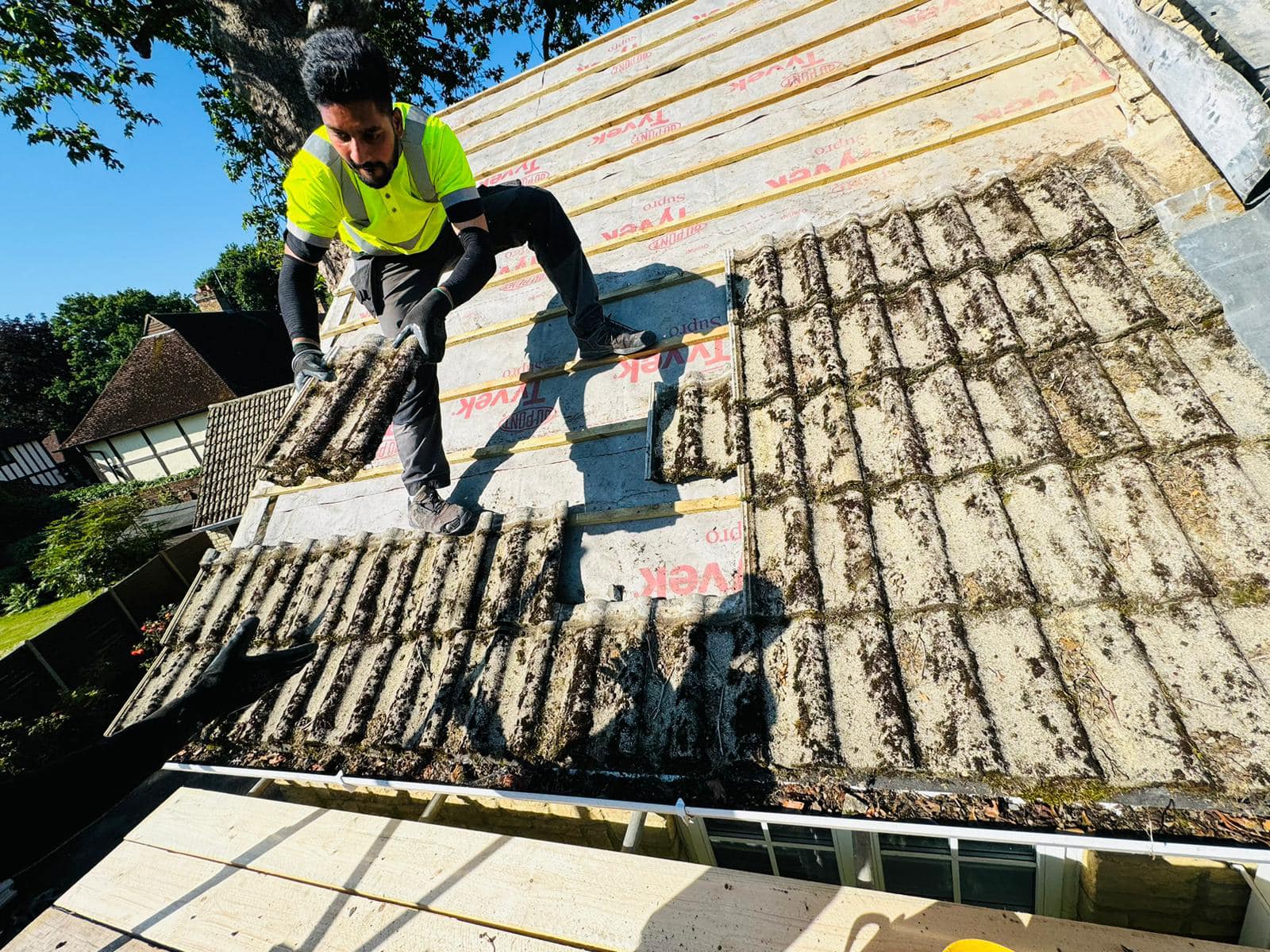 Roofing project - 1255314485721009