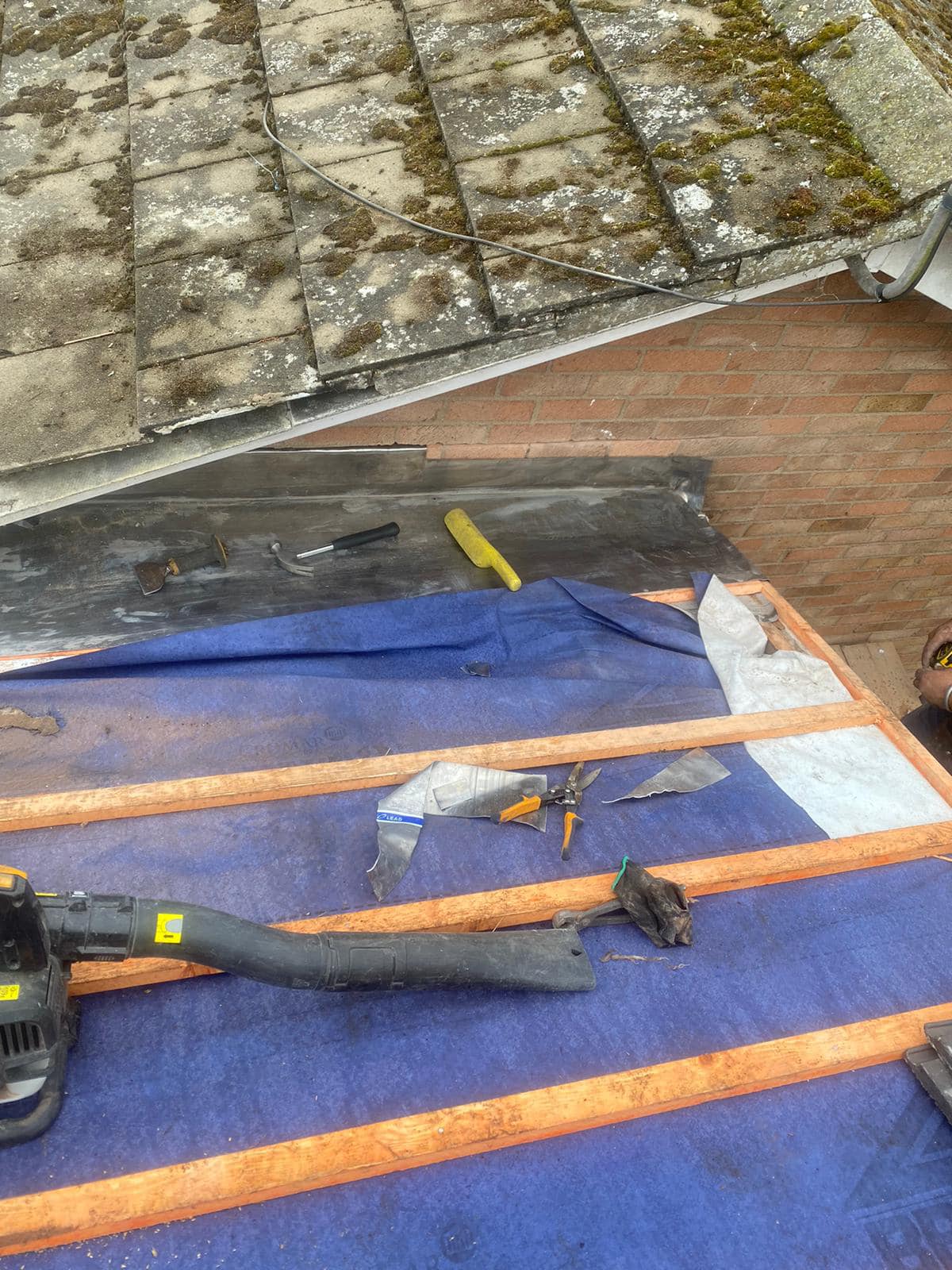 Roofing project - 1255317952387329