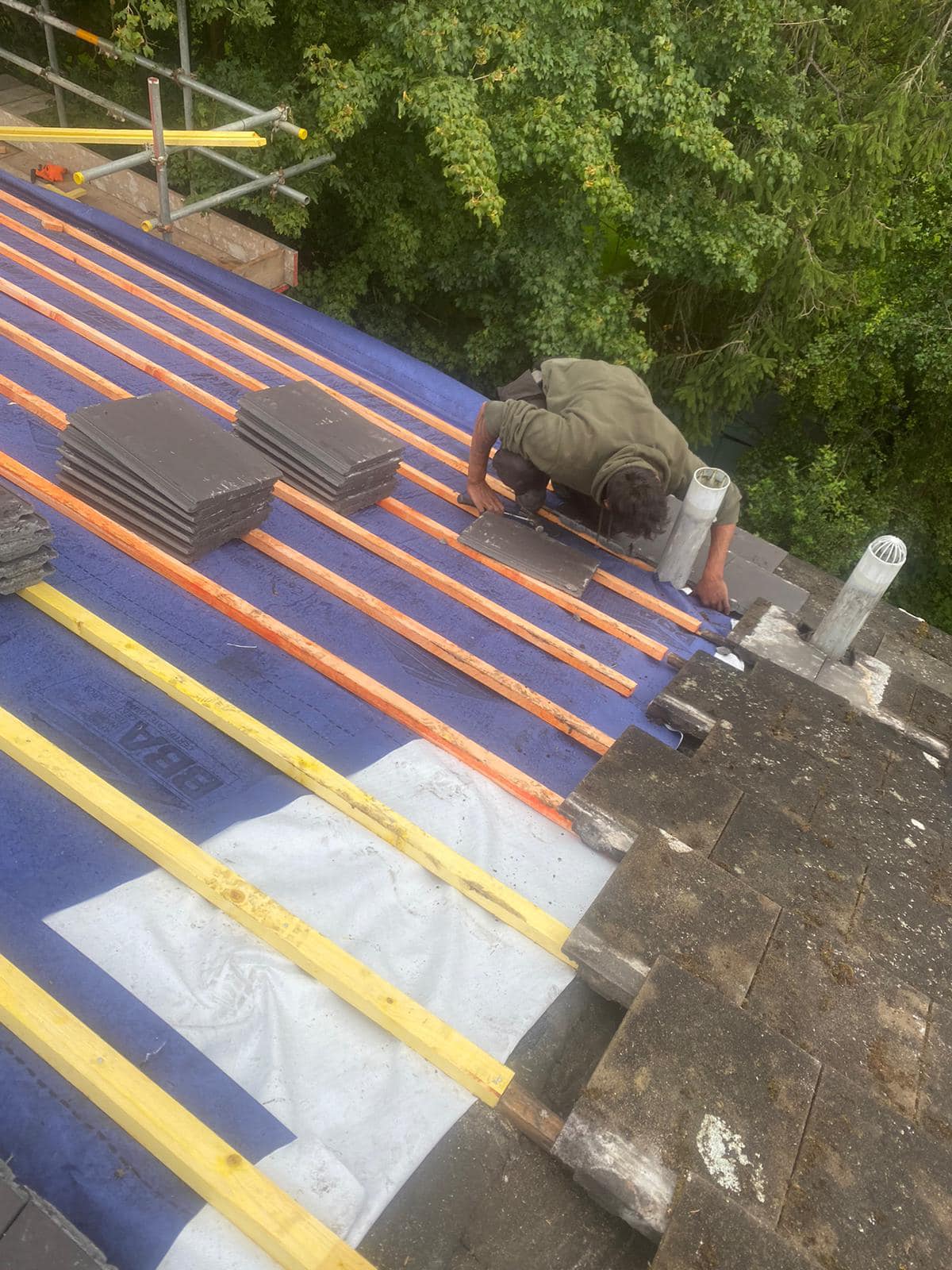 Roofing project - 1255318145720643