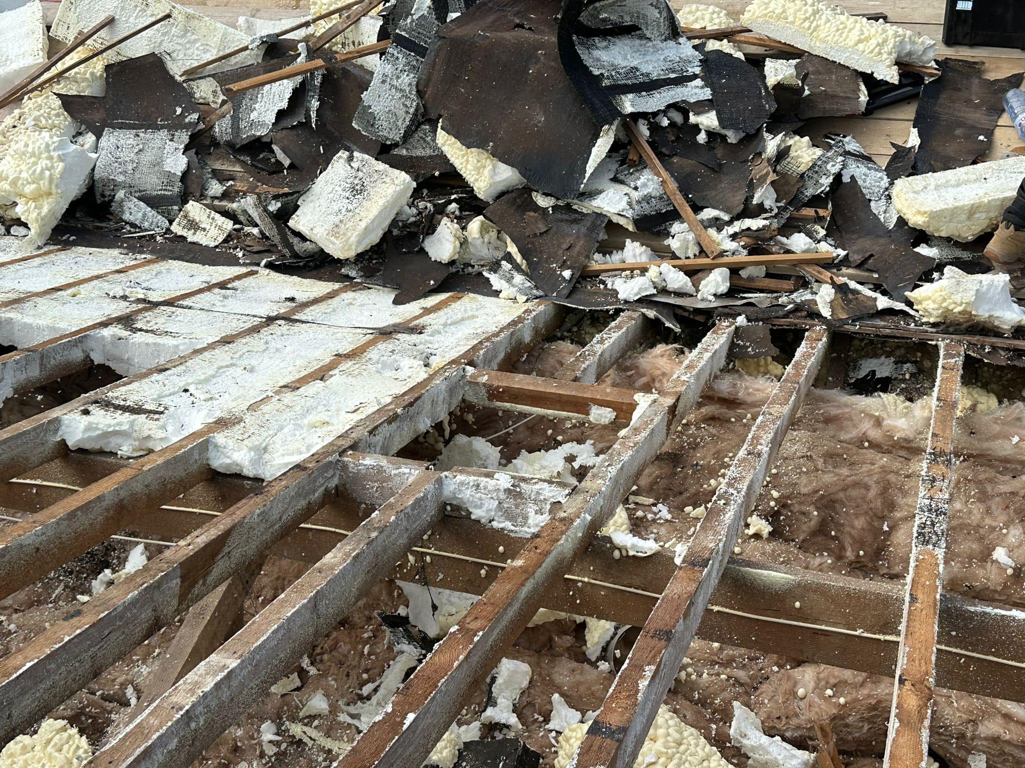 Roofing project - 1255322085720249