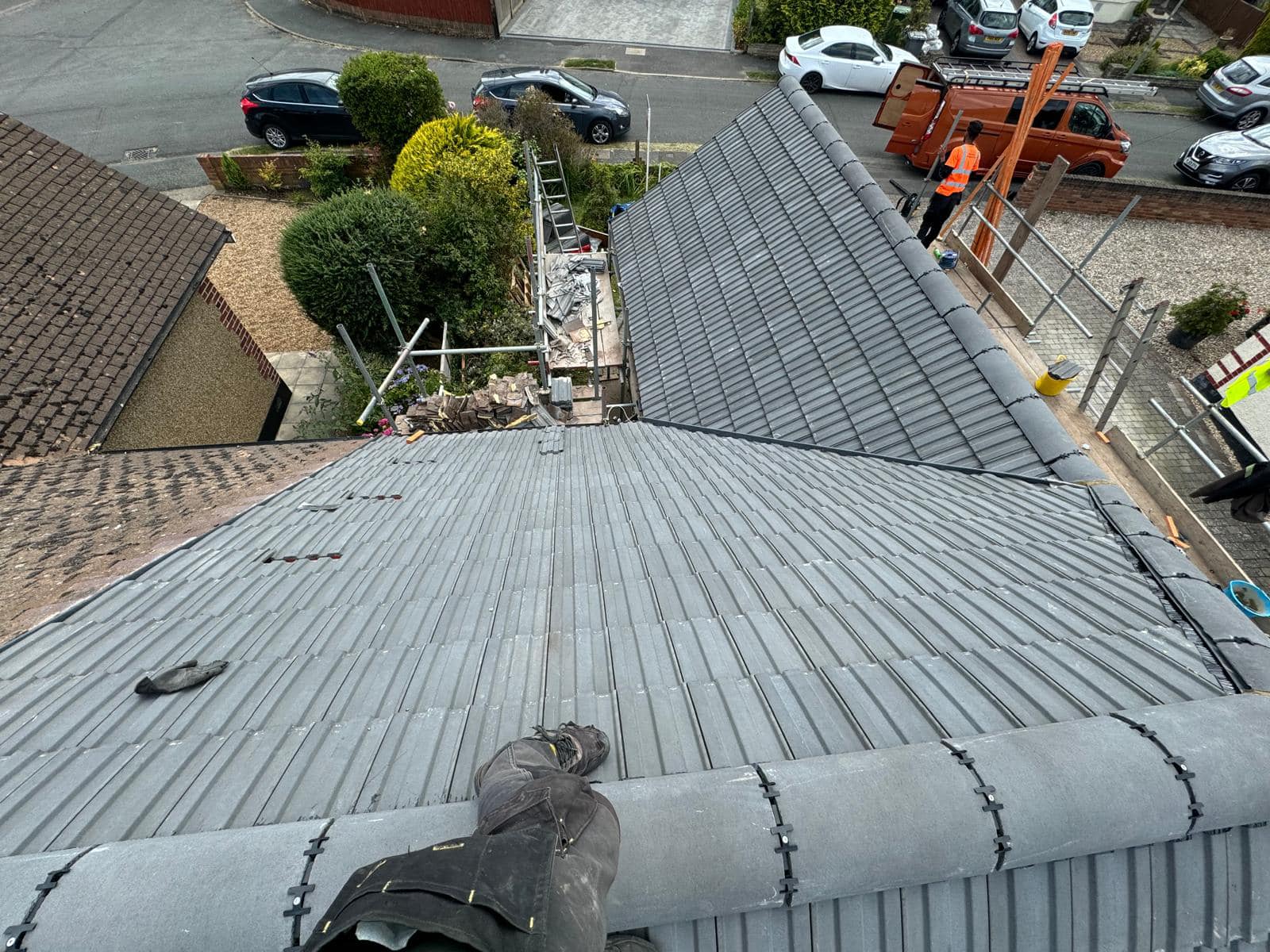 Roofing project - 1255325949053196