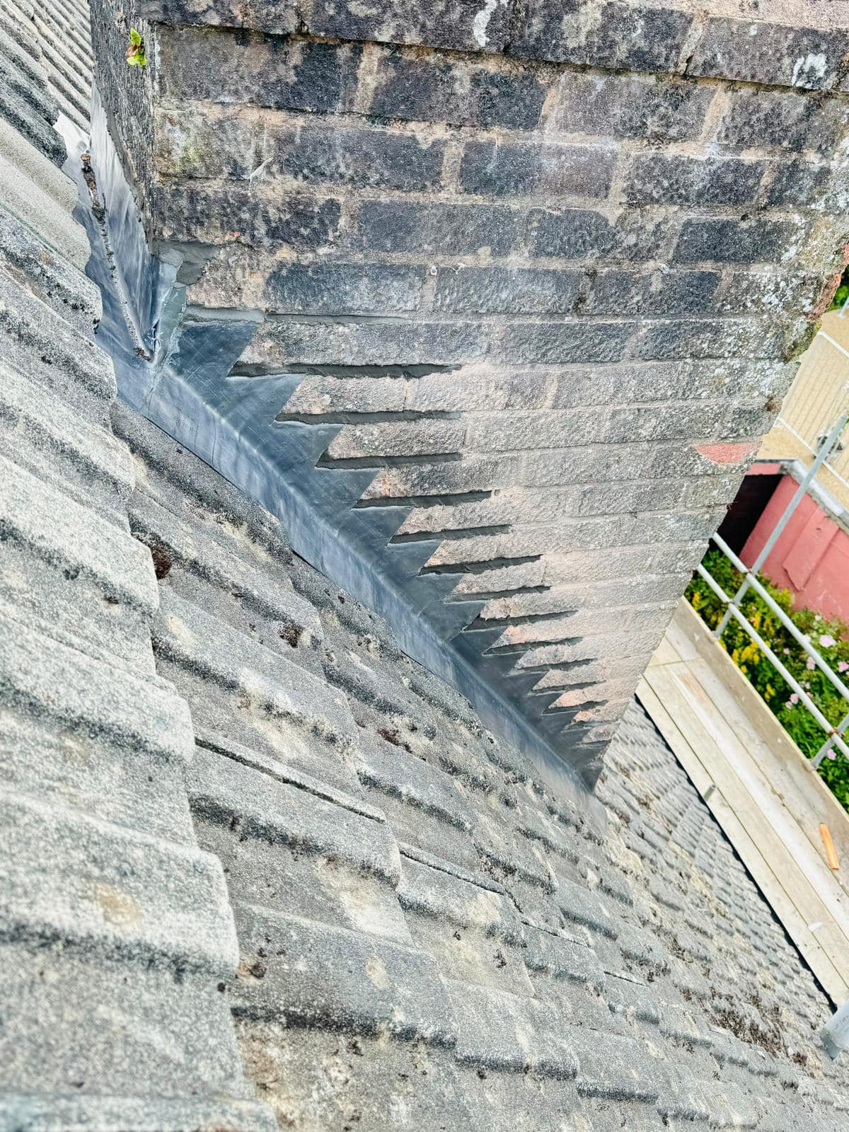 Roofing project - 1255327492386375