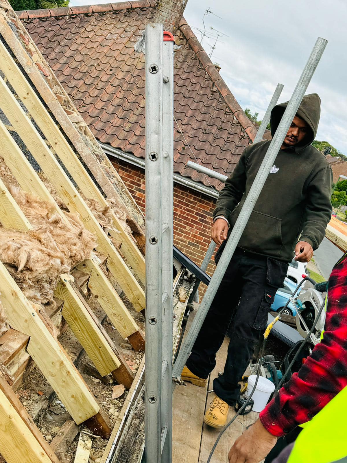 Roofing project - 1255342422384882