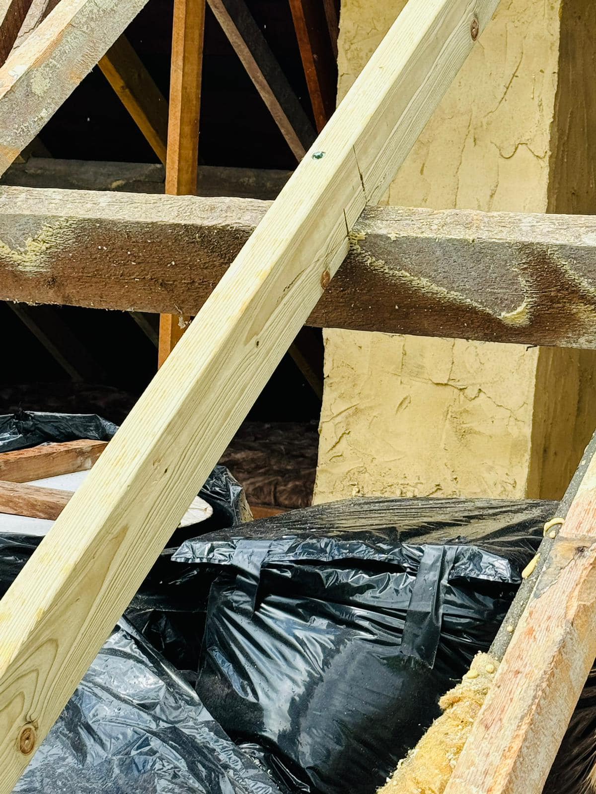 Roofing project - 1255342529051538