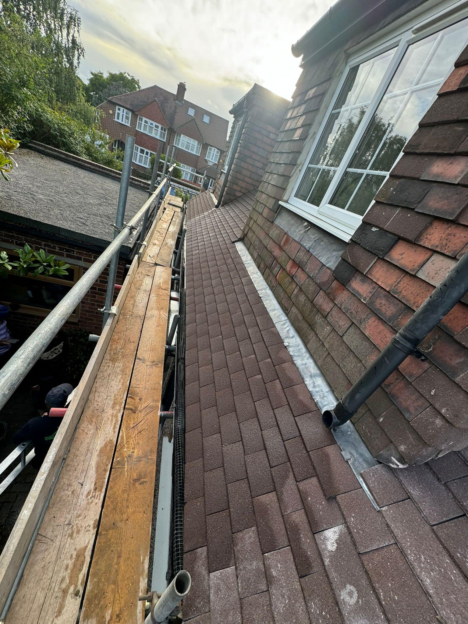 Roofing project - 1255347099051081