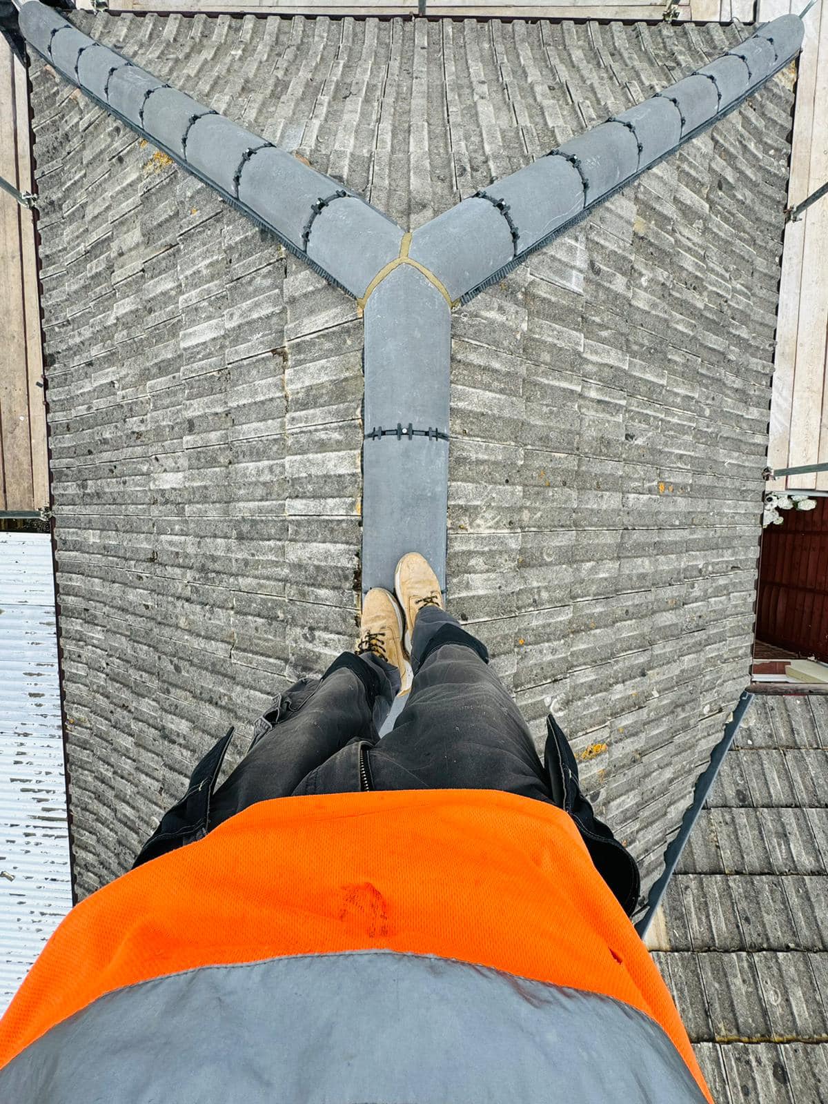 Roofing project - 1255354955716962