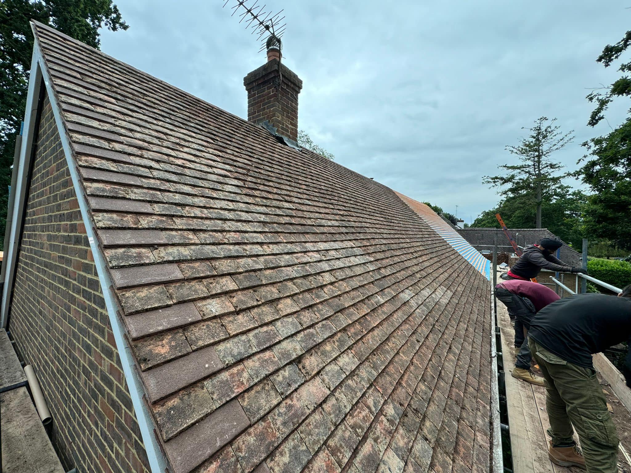 Roofing project - 1255360172383107