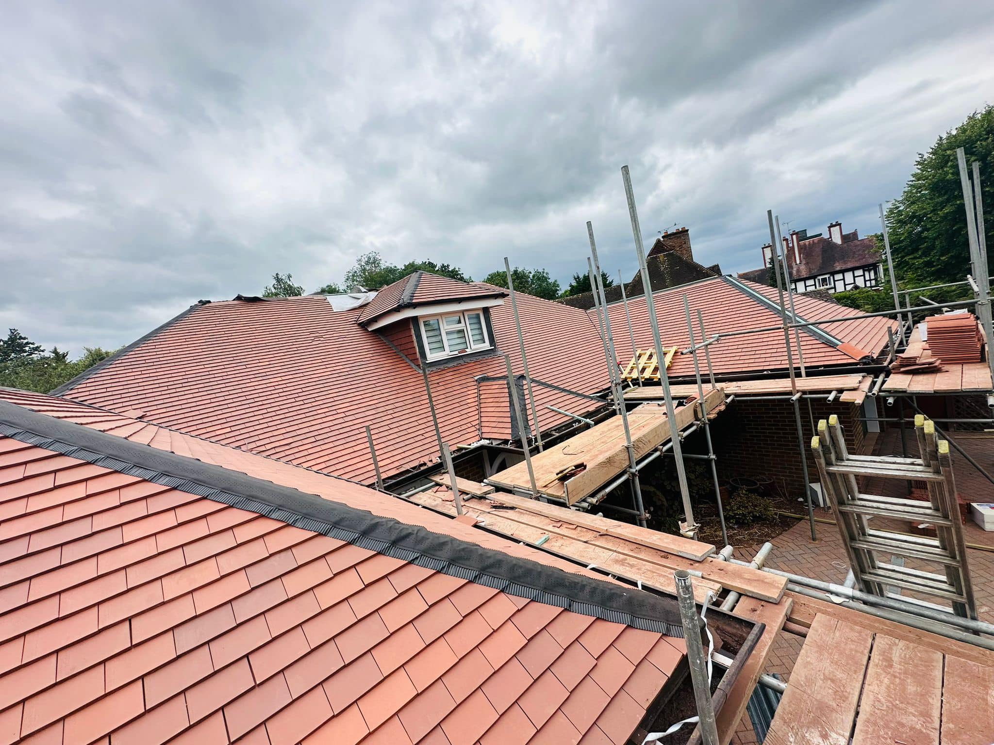 Roofing project - 1255360822383042