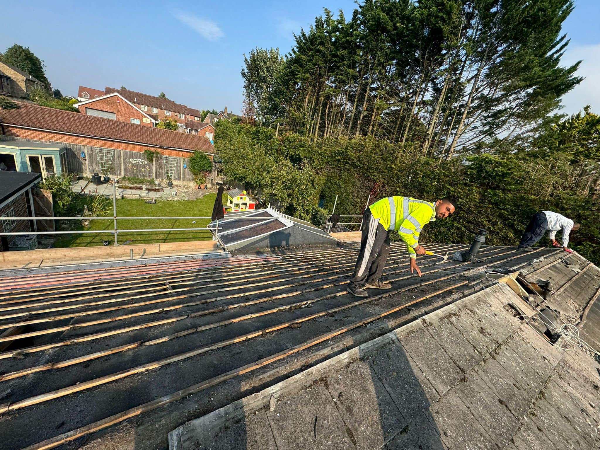 Roofing project - 1303081497610974