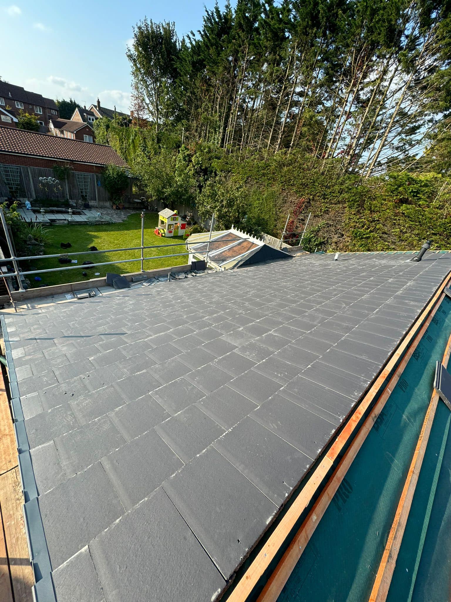 Roofing project - 1303081917610932