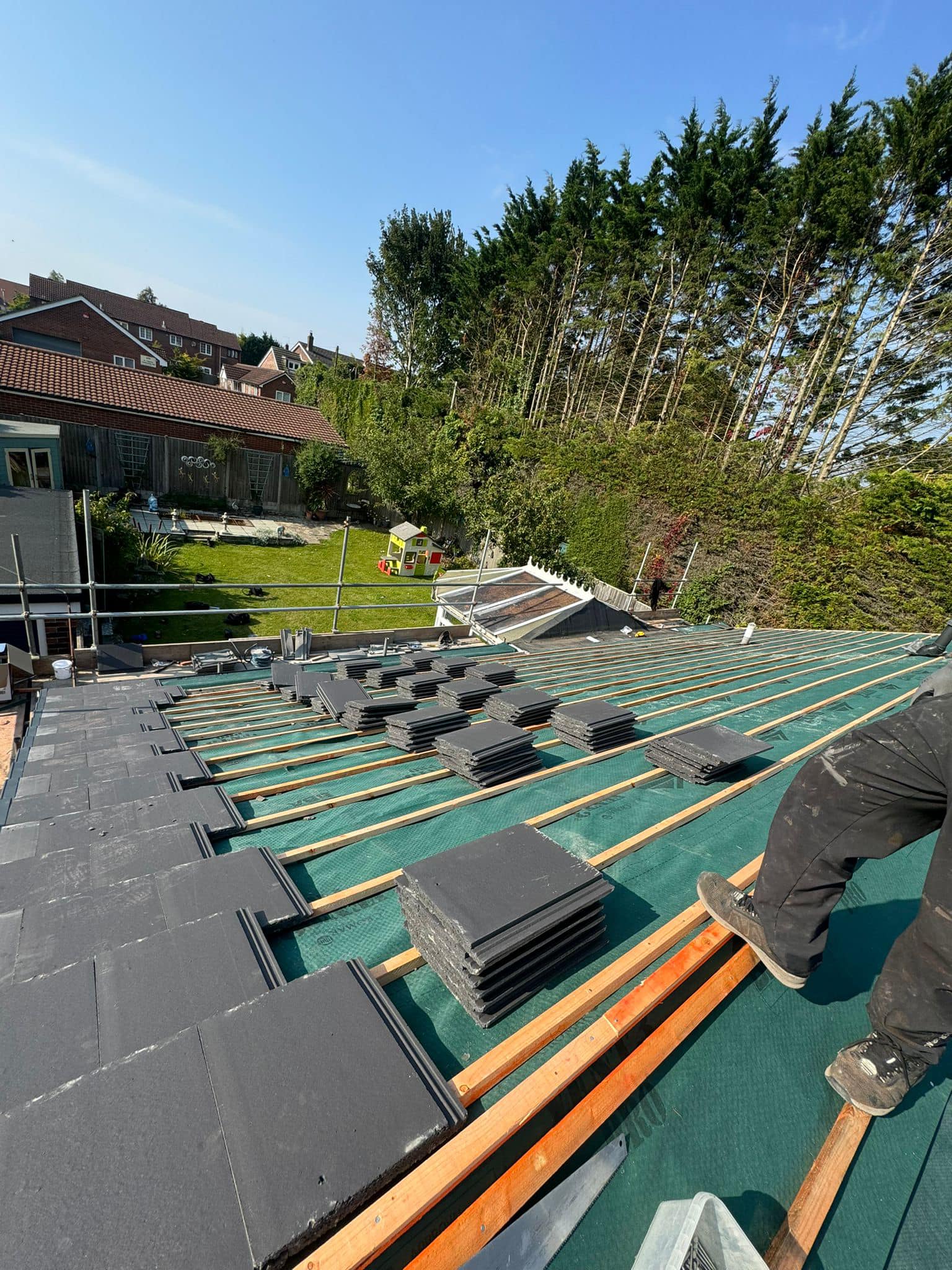 Roofing project - 1303082060944251