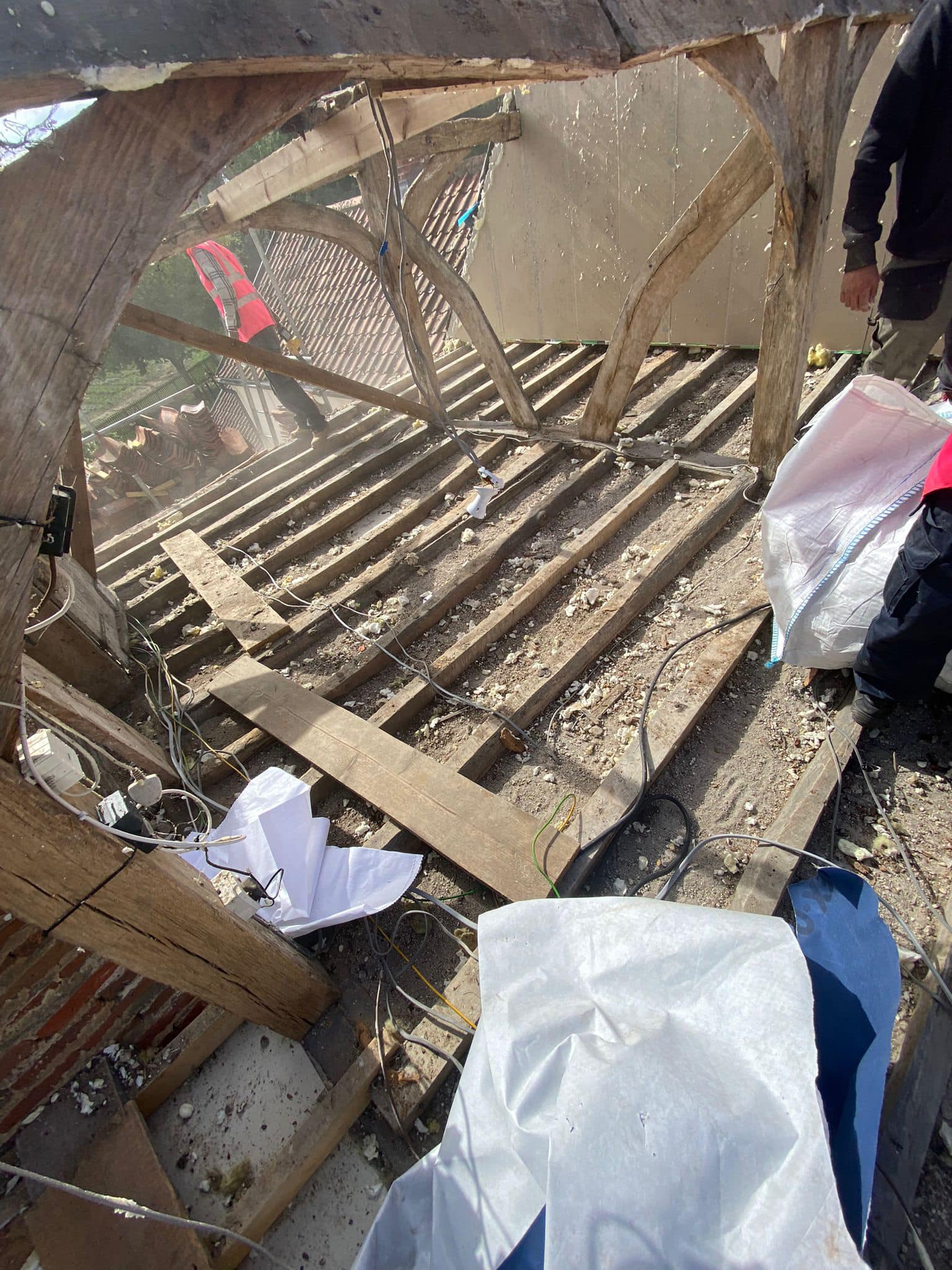 Roofing project - 1303086800943777