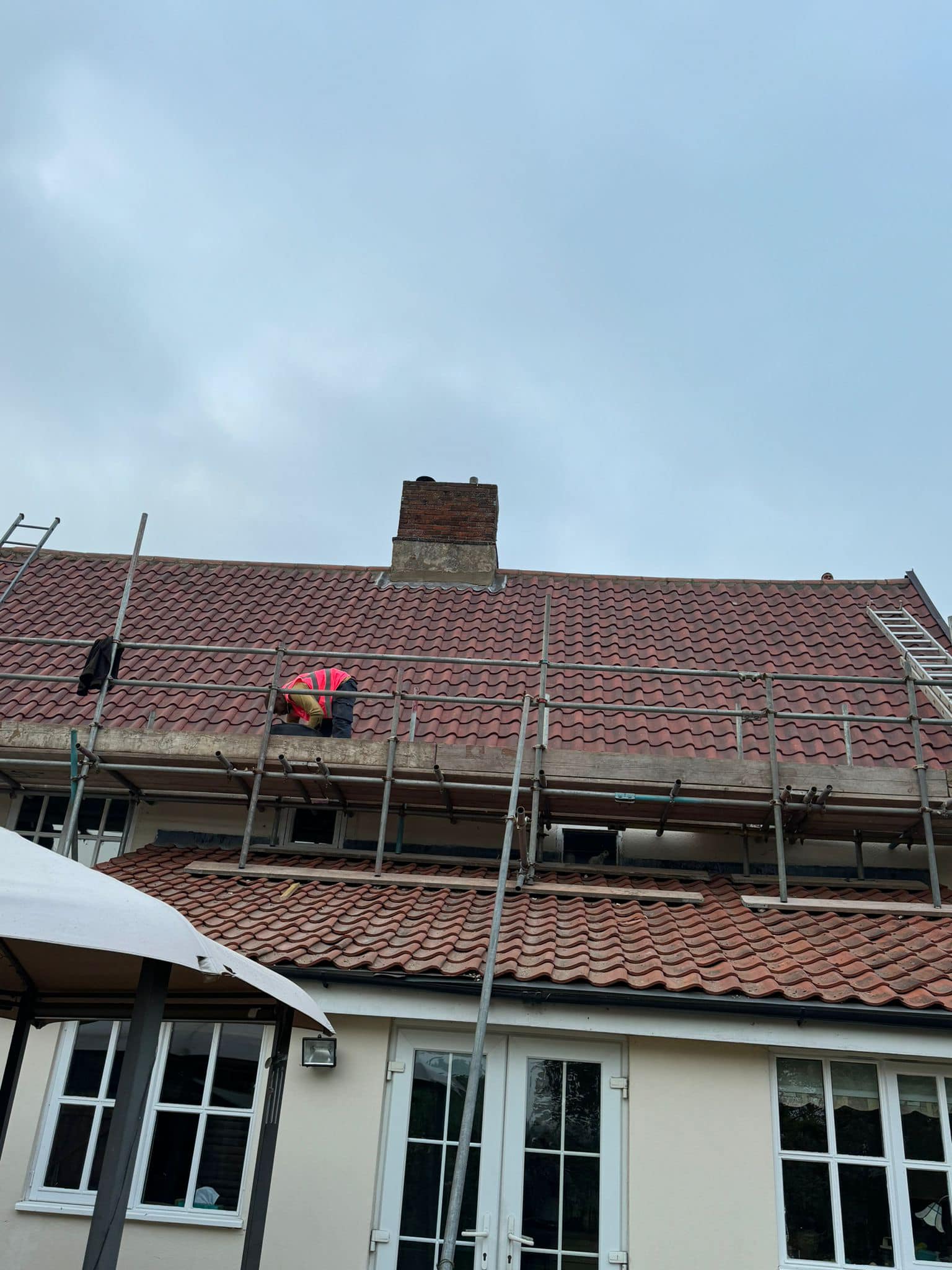 Roofing project - 1303087244277066