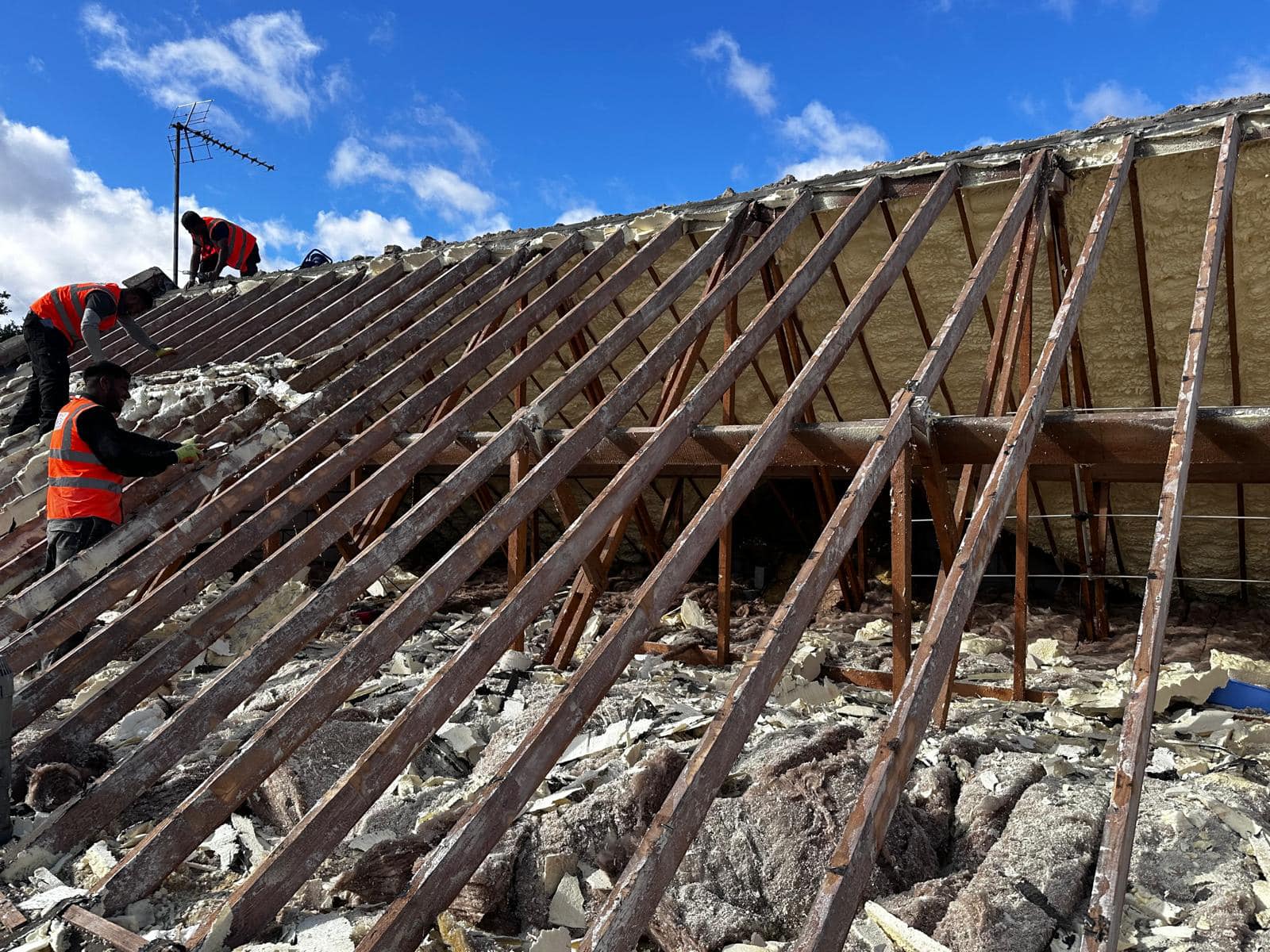 Roofing project - 1303087810943676