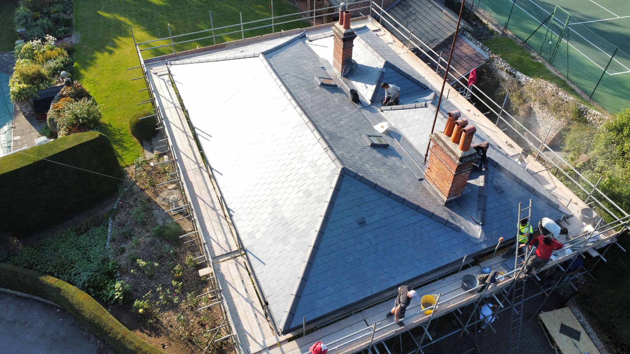 Roofing project - 1303090784276712