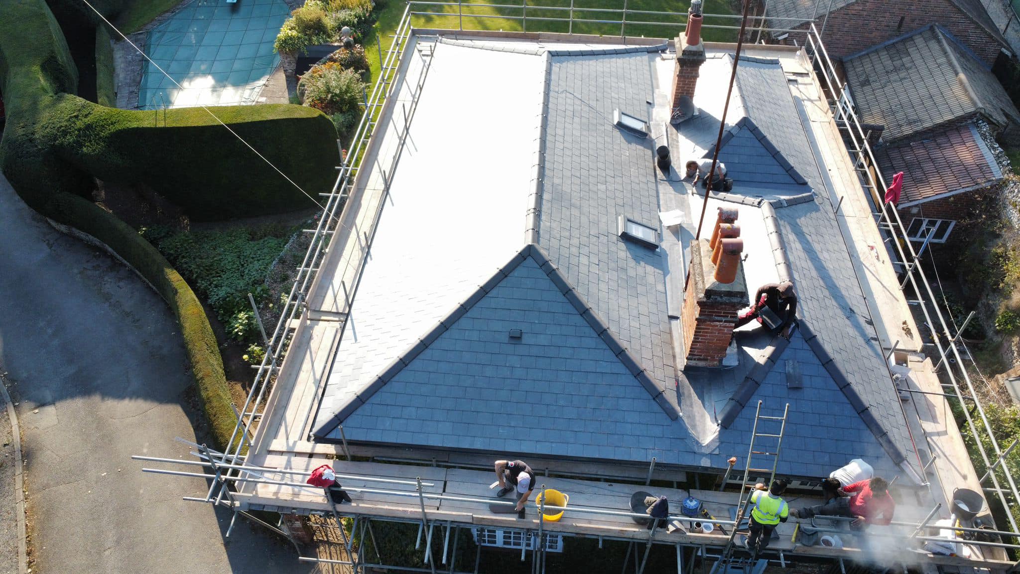 Roofing project - 1303090890943368