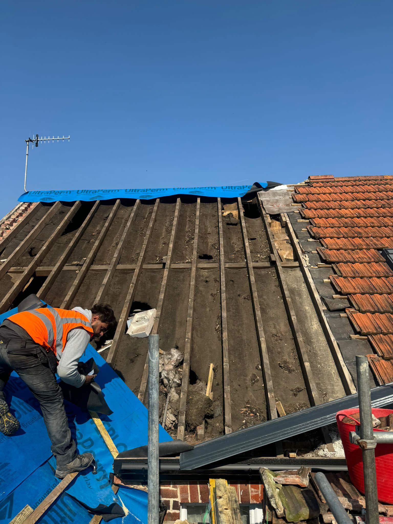 Roofing project - 1303092140943243