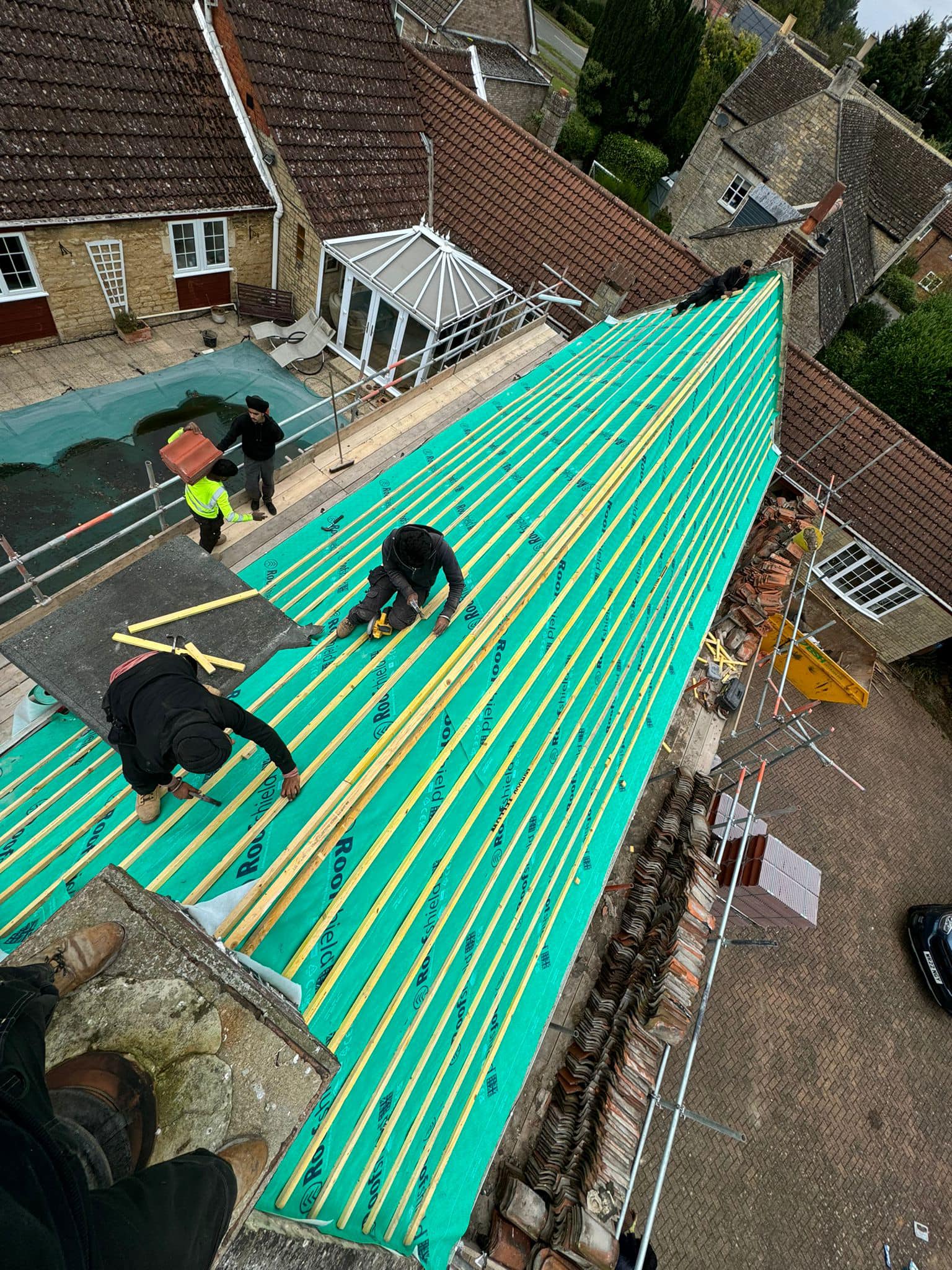 Roofing project - 1303101600942297