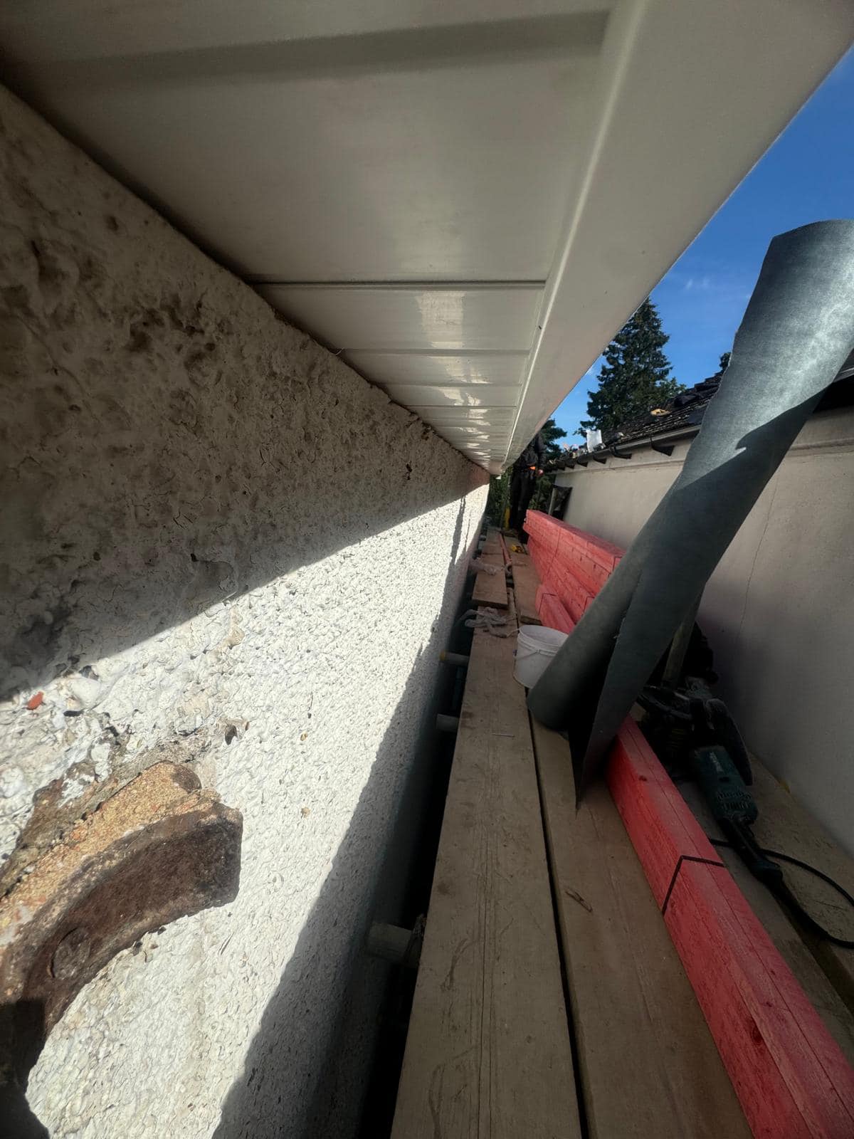 Roofing project - 1303107220941735