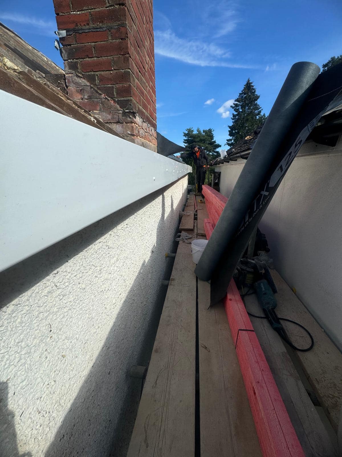 Roofing project - 1303107770941680