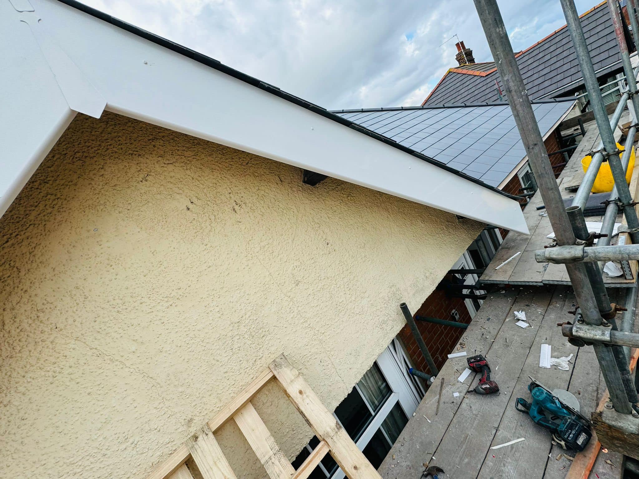 Roofing project - 1303114320941025