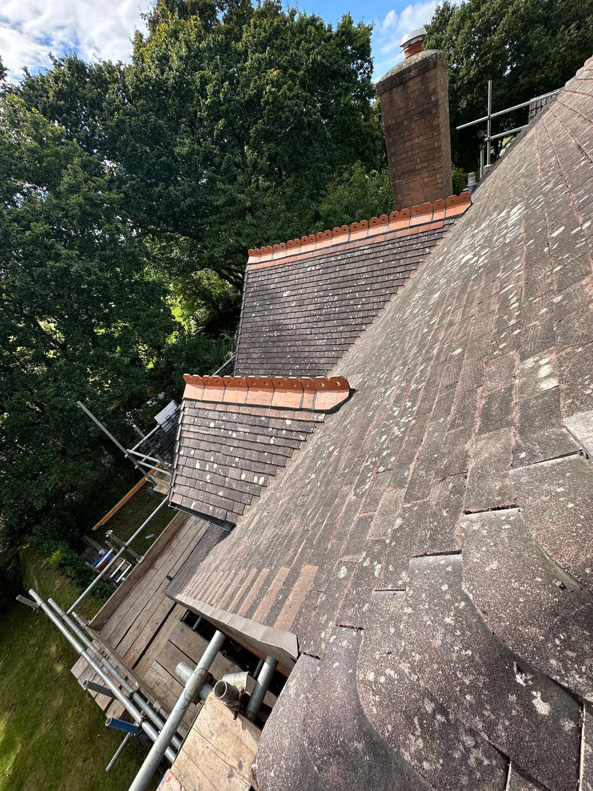 Roofing project - 1303114897607634