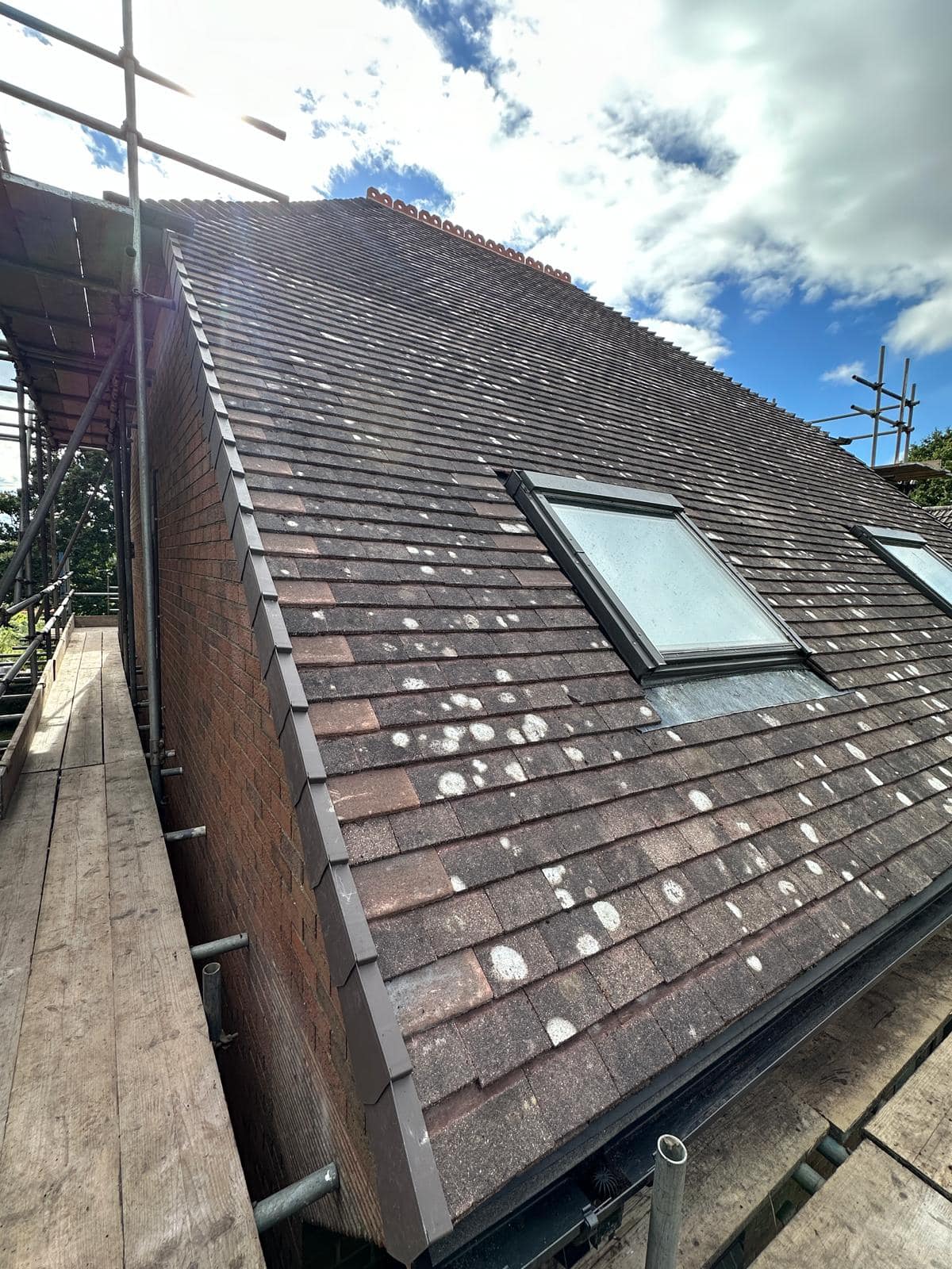 Roofing project - 1303114964274294