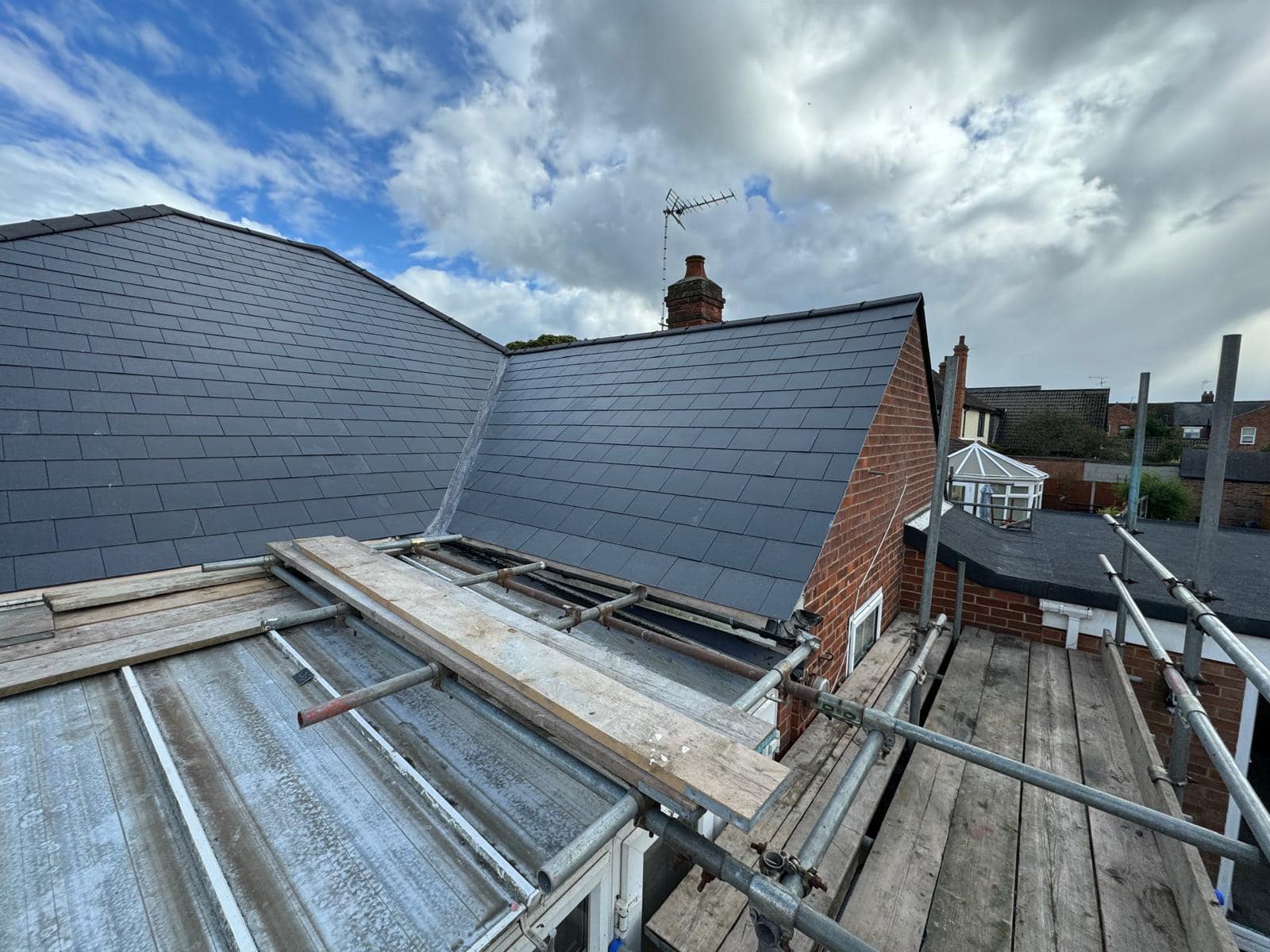 Roofing project - 1303115654274225