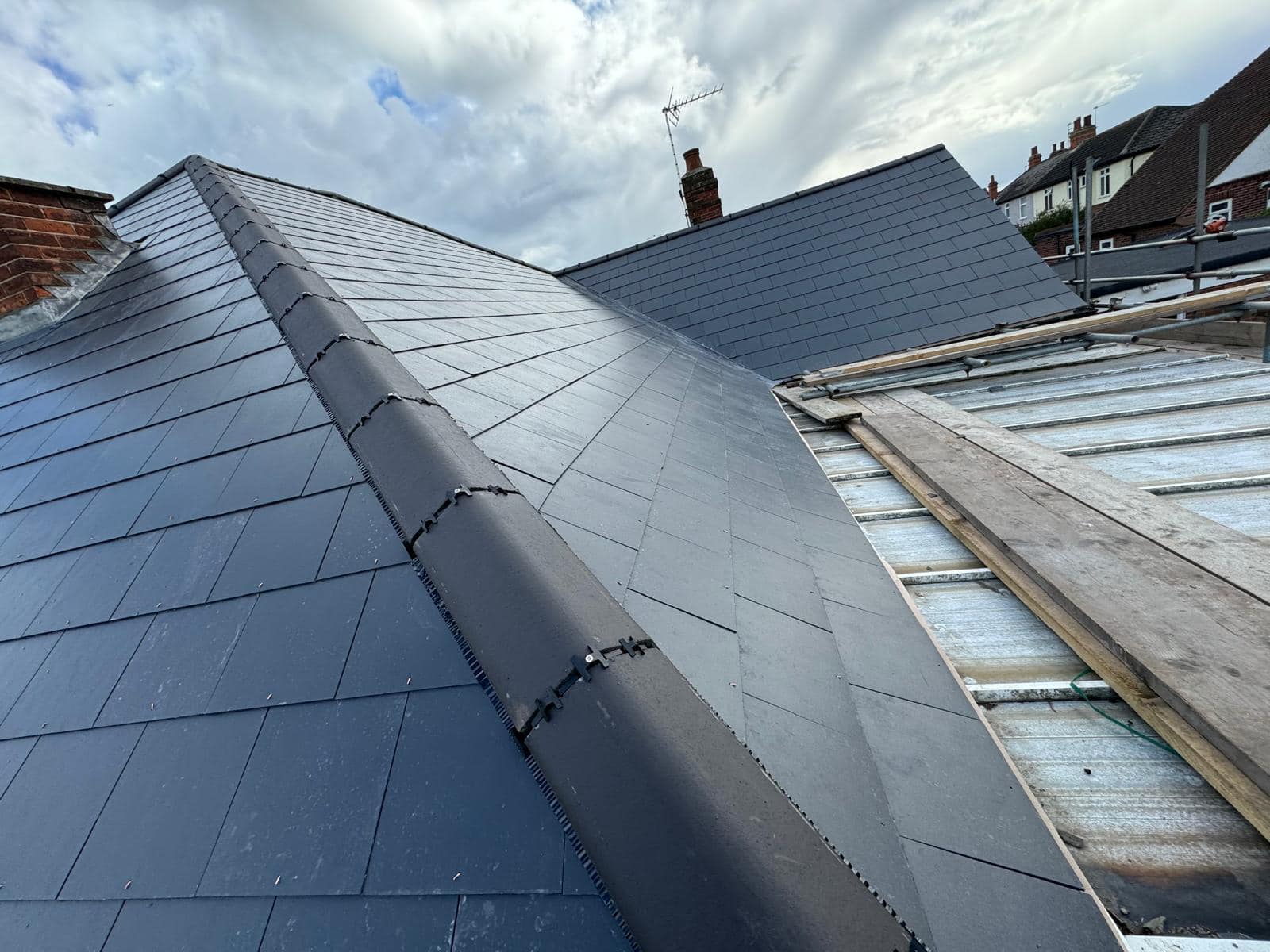 Roofing project - 1303115714274219