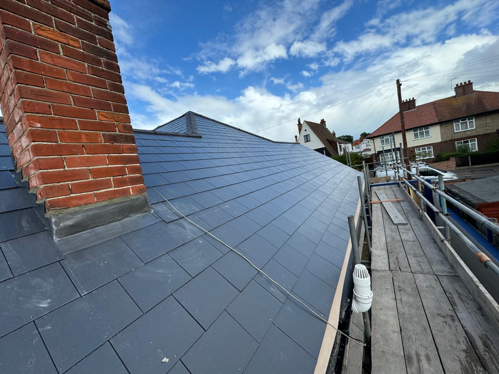 Roofing project - 1303115797607544