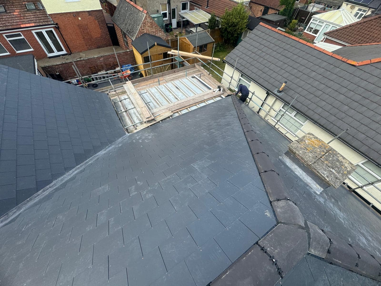 Roofing project - 1303115864274204