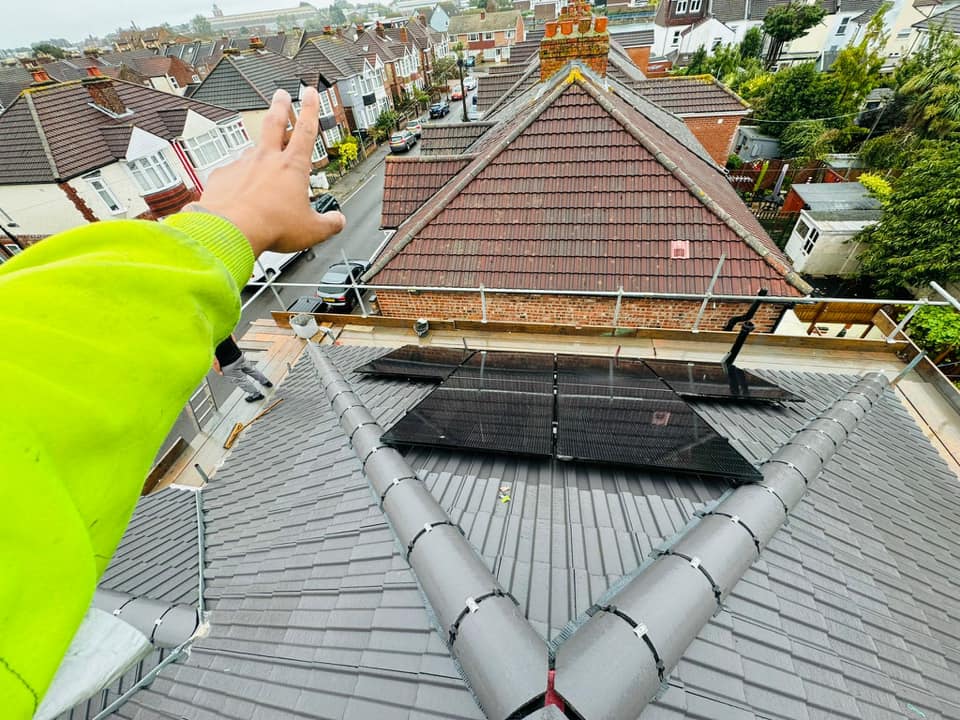 Roofing project - 1303125117606612