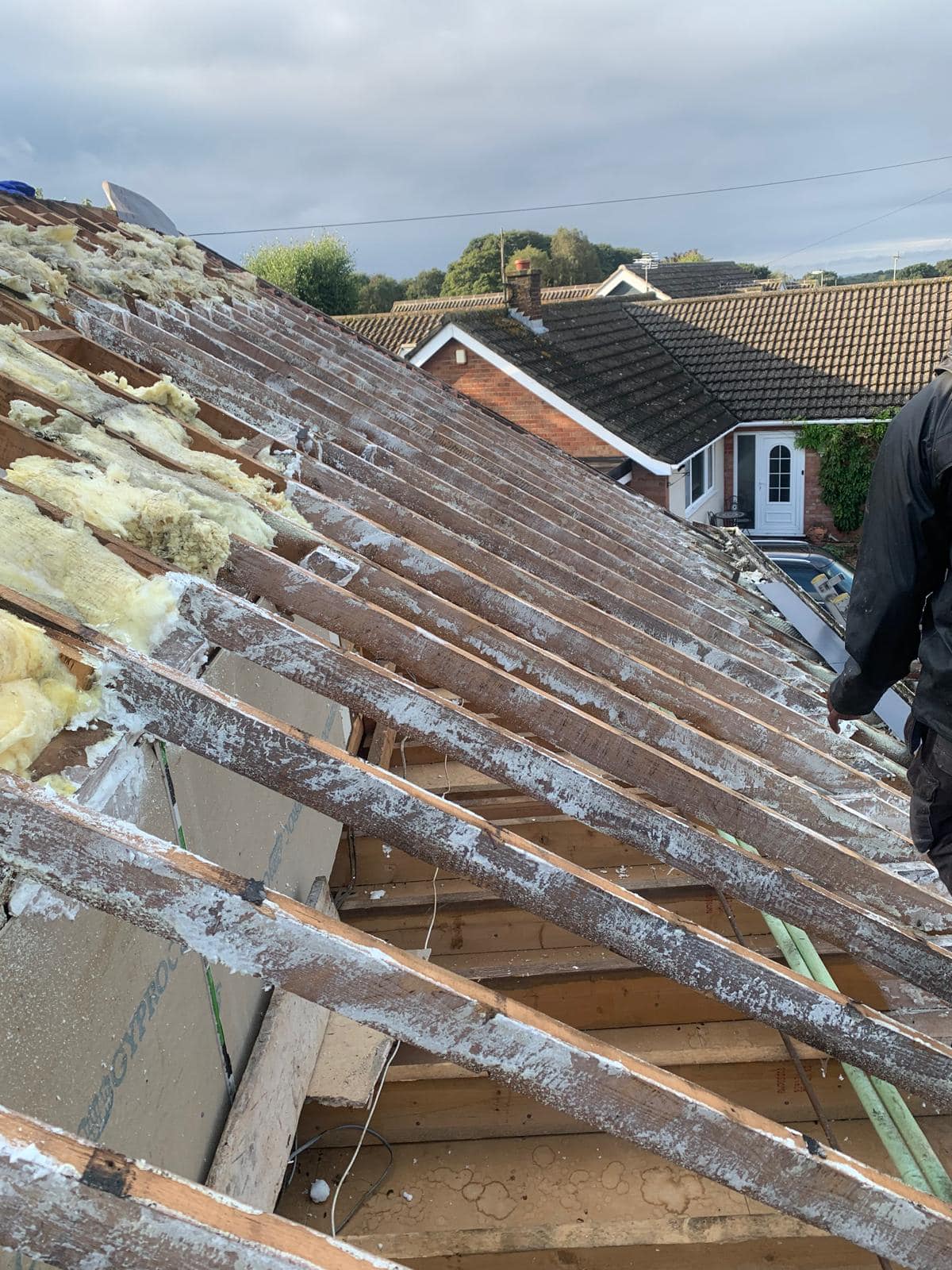 Roofing project - 1303128890939568